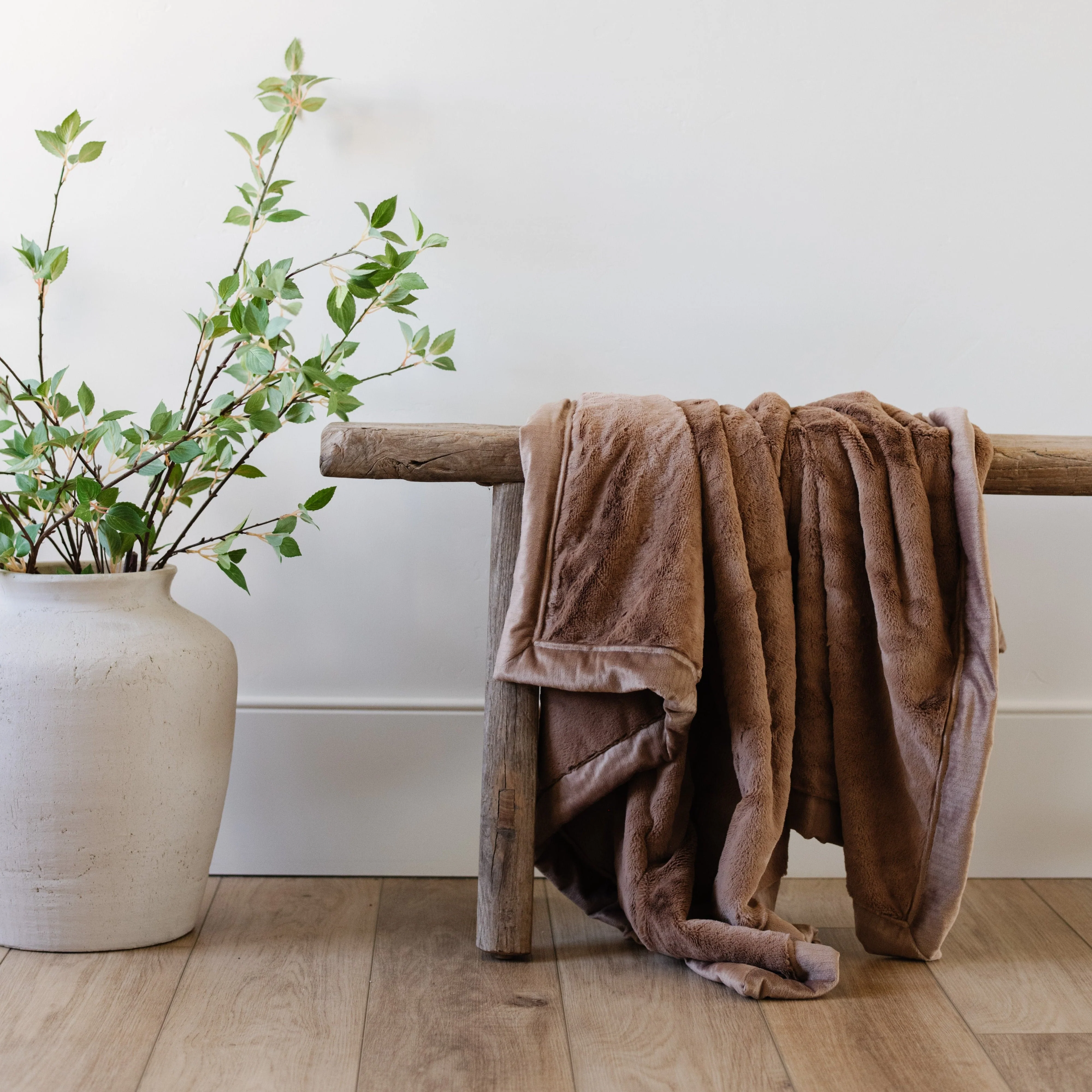 LUSH MINI BLANKETS - Image 89