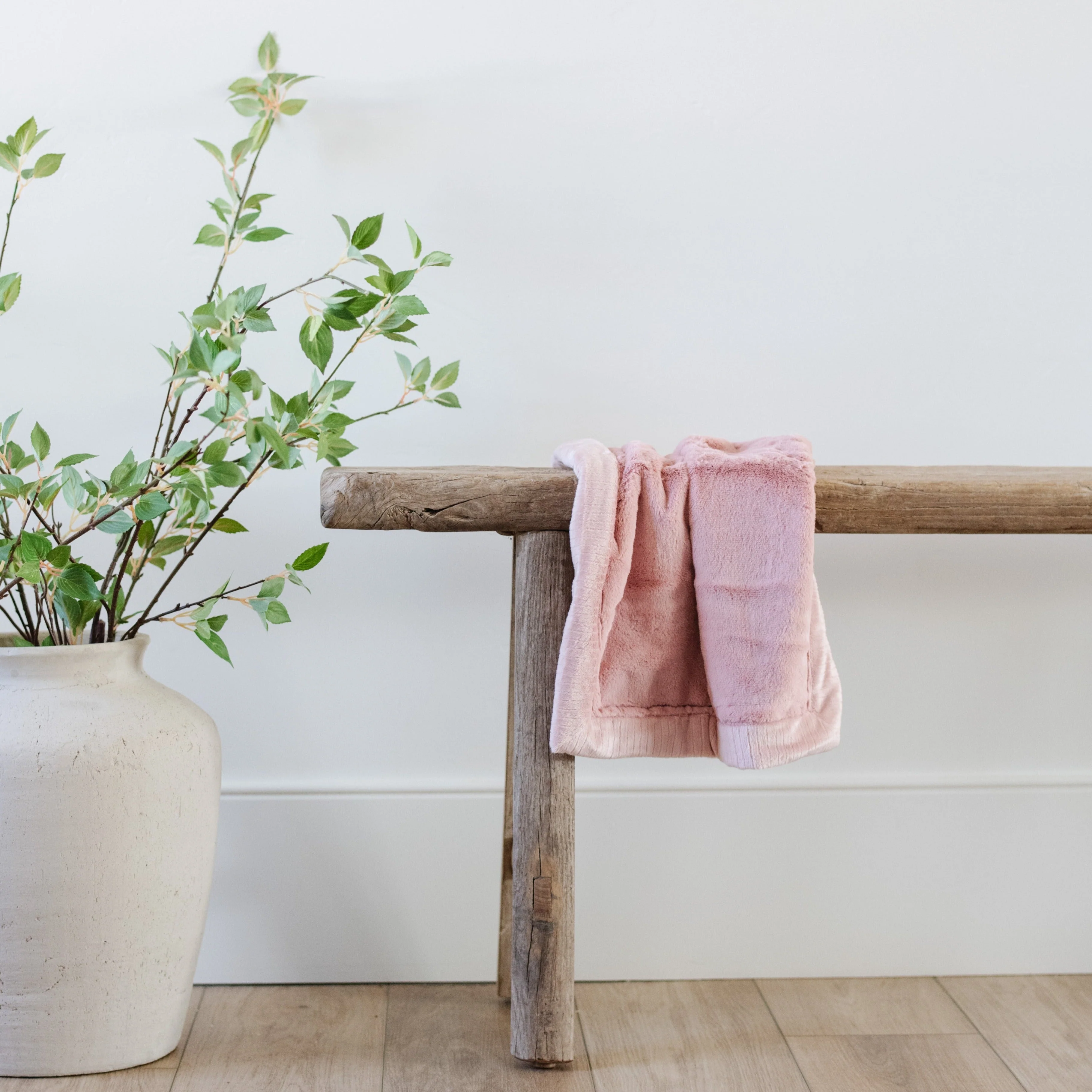 LUSH MINI BLANKETS - Image 9