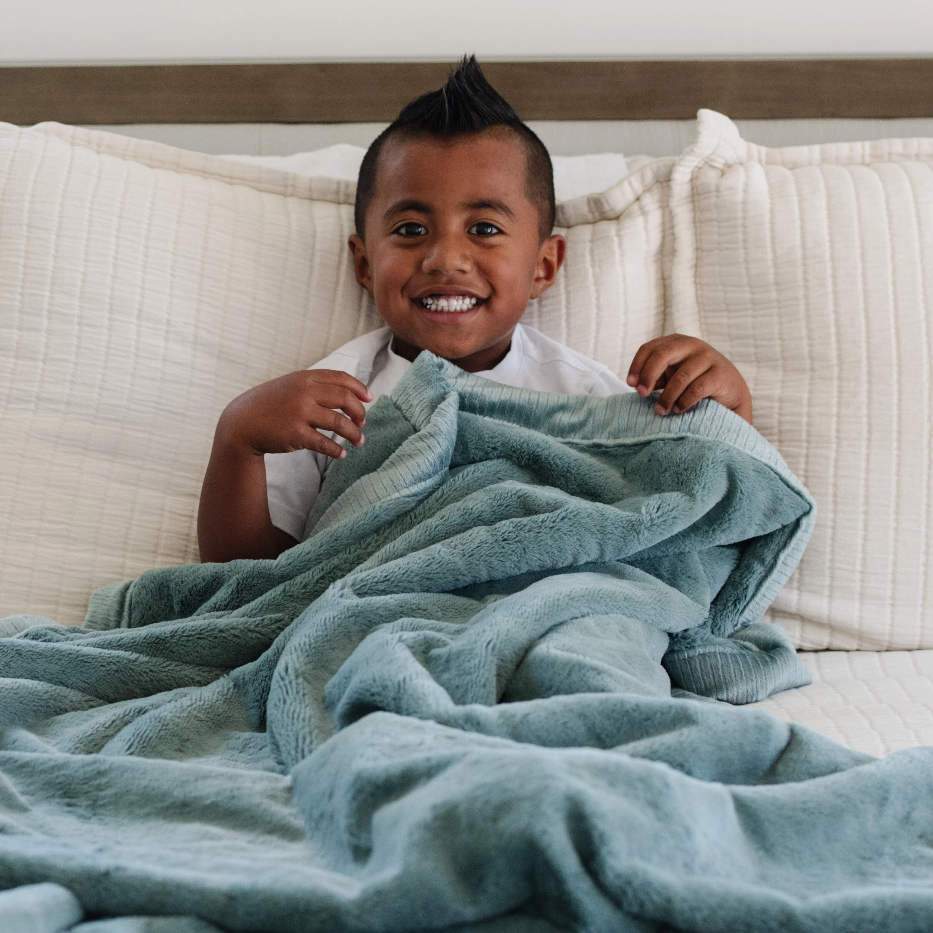LUSH TODDLER BLANKETS - Image 20