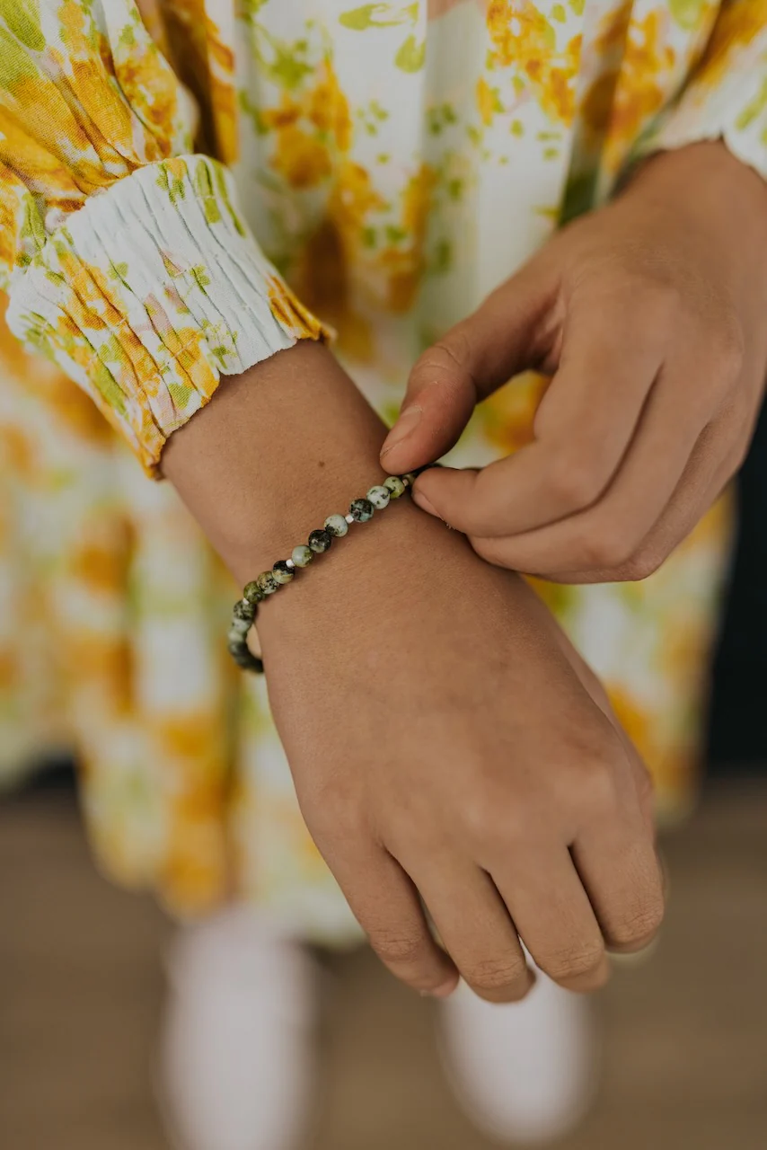 Mini Silver Stone Stacking Bracelet - Image 8