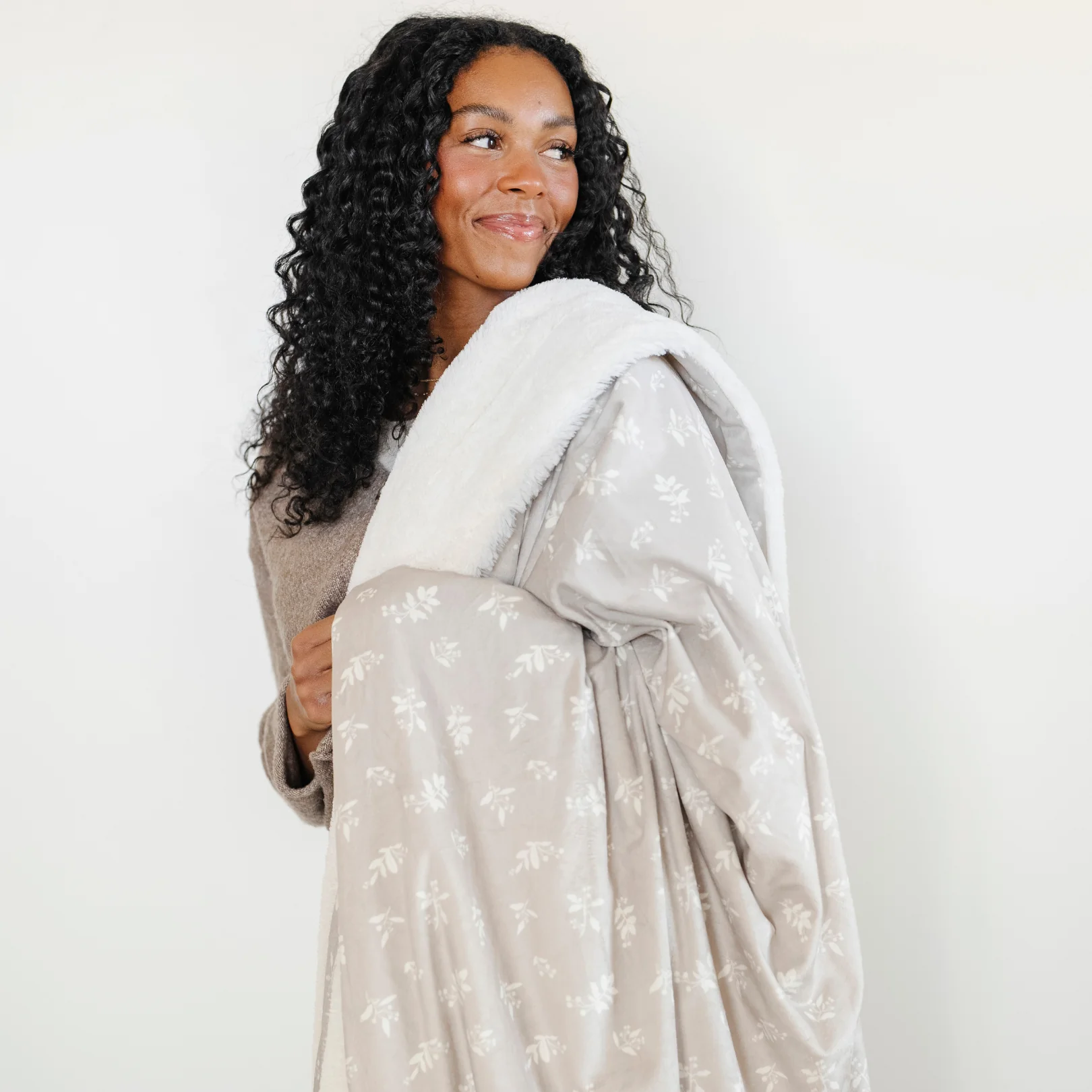 MINKY/LUSH THROW BLANKETS - Image 10