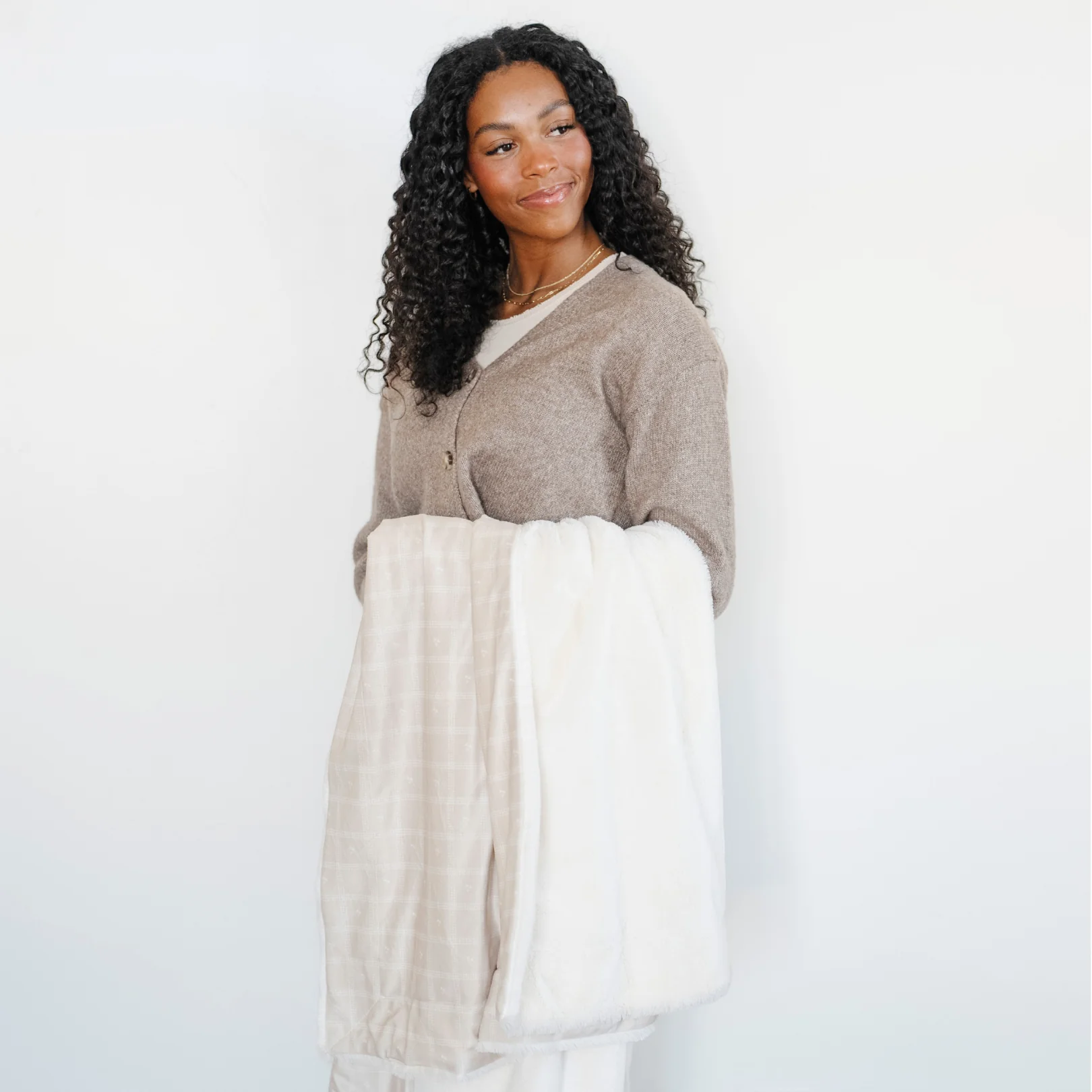 MINKY/LUSH THROW BLANKETS - Image 4