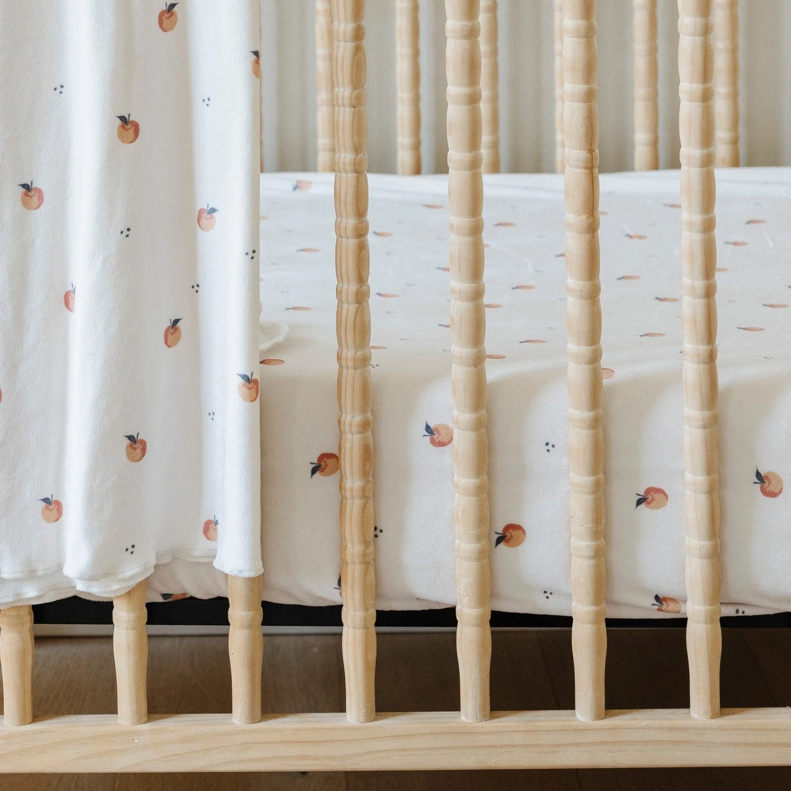 MINKY STRETCH LUXE CRIB SHEETS - Image 10