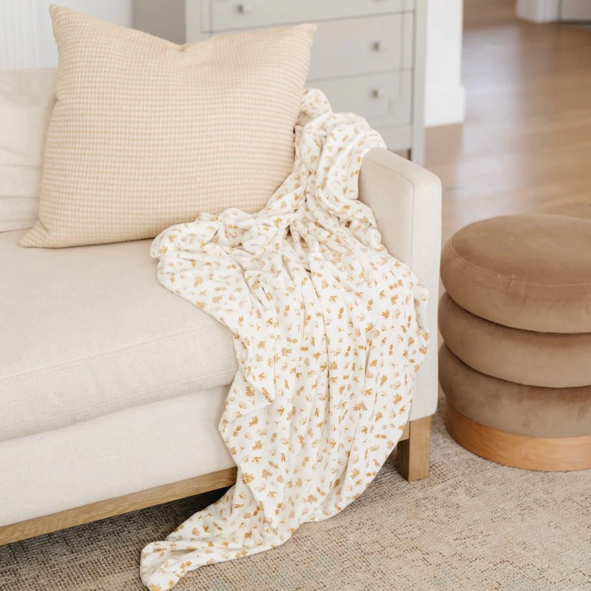 MINKY STRETCH THROW BLANKETS - Image 20