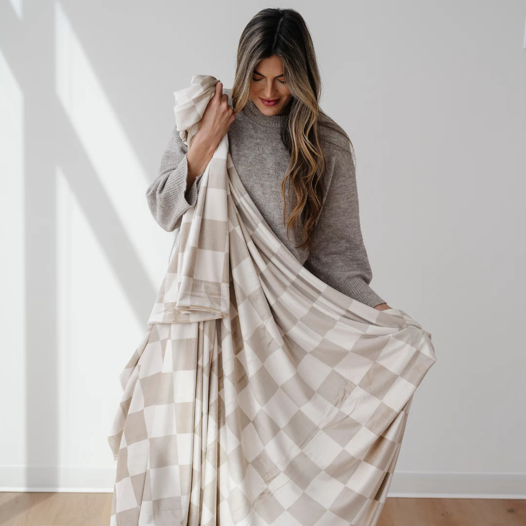 MINKY STRETCH THROW BLANKETS - Image 4