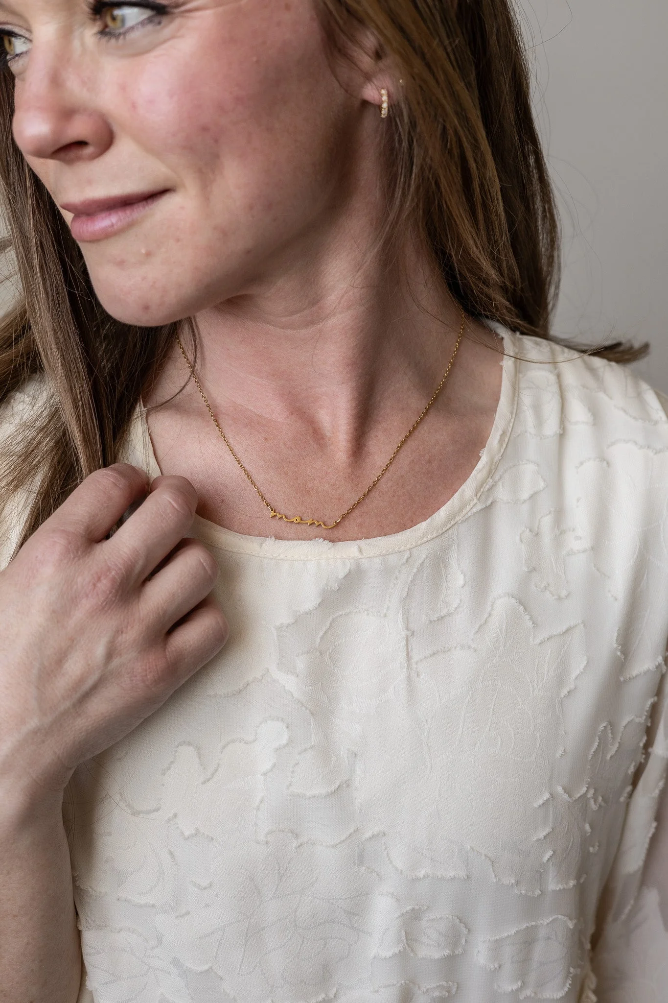 "Mom" Necklace - Image 10