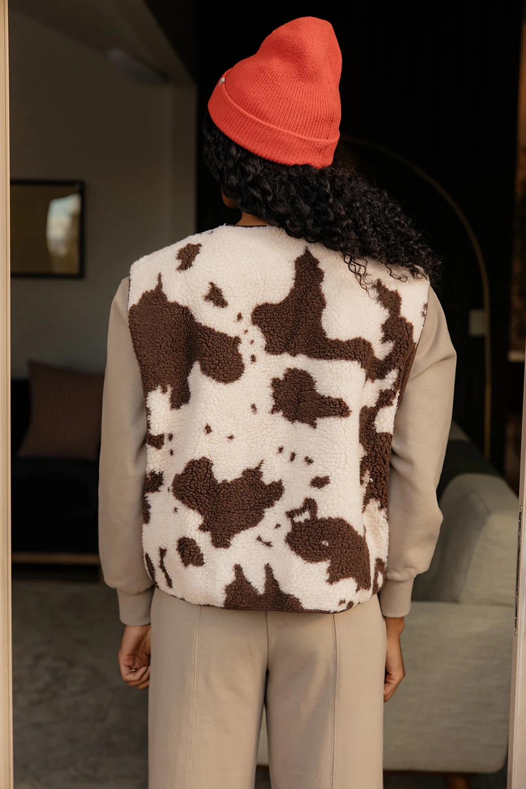 Moo Mood Sherpa Vest - Image 4
