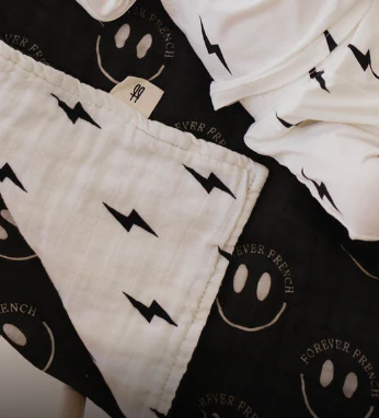 Muslin Quilt | ff Smile Black & White Bolt - Image 4