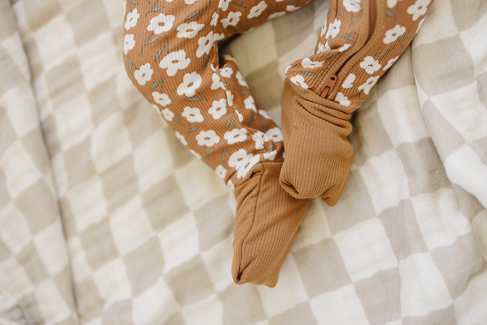 Mustard Floral Ribbed Bamboo Zipper - Image 3