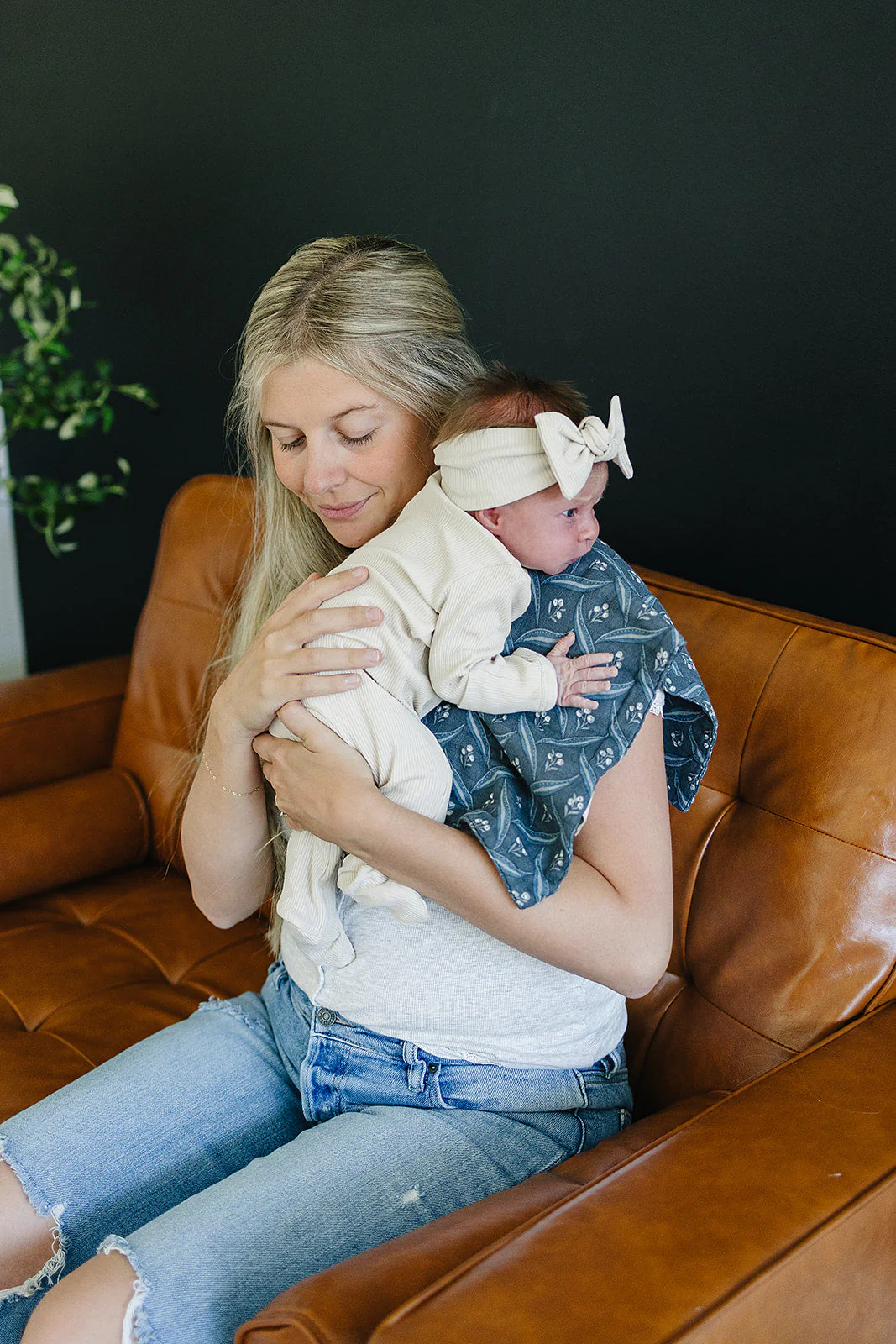 Navy Berry Muslin Burp Cloth - Image 2