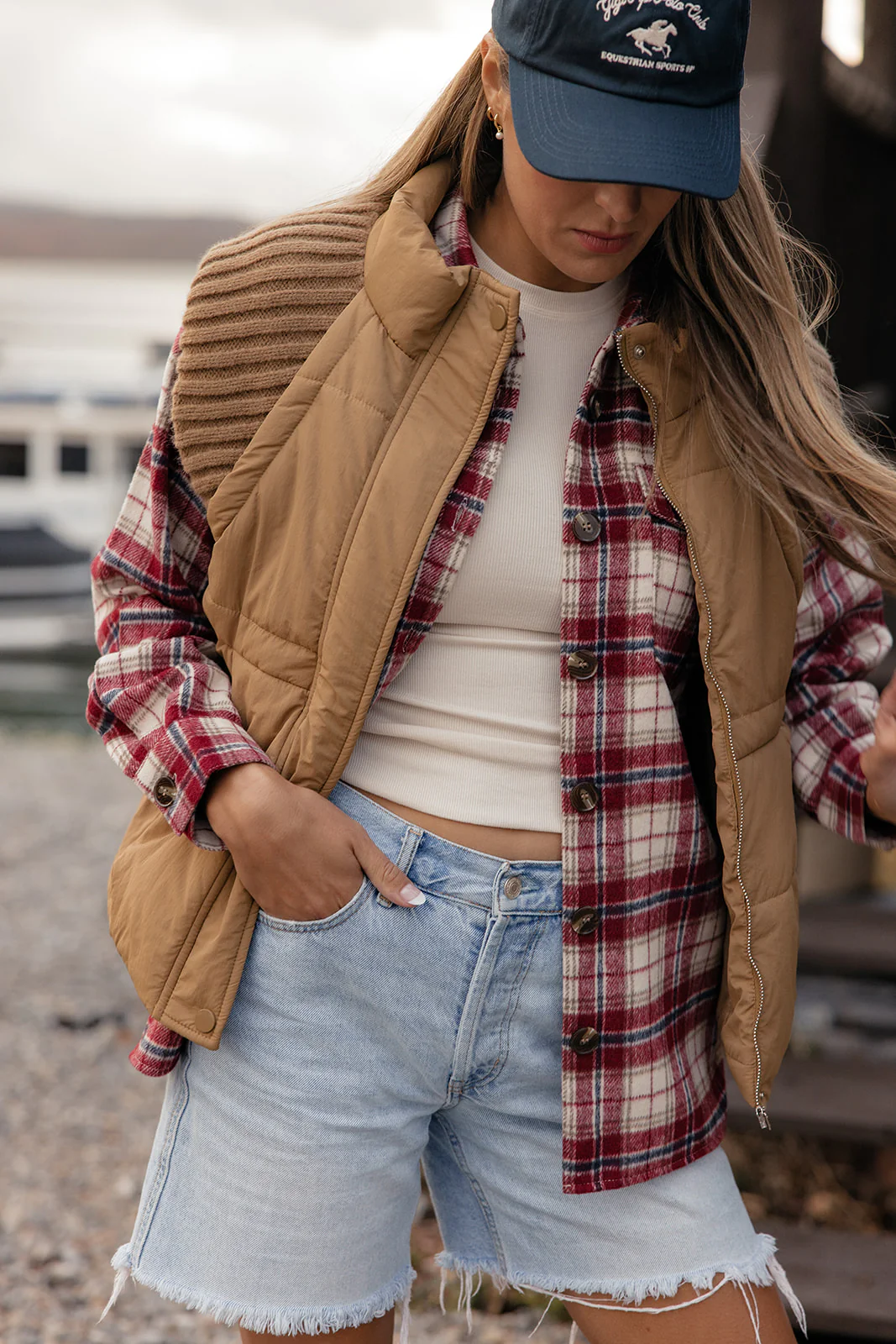 Outland Puffer Vest - Image 2