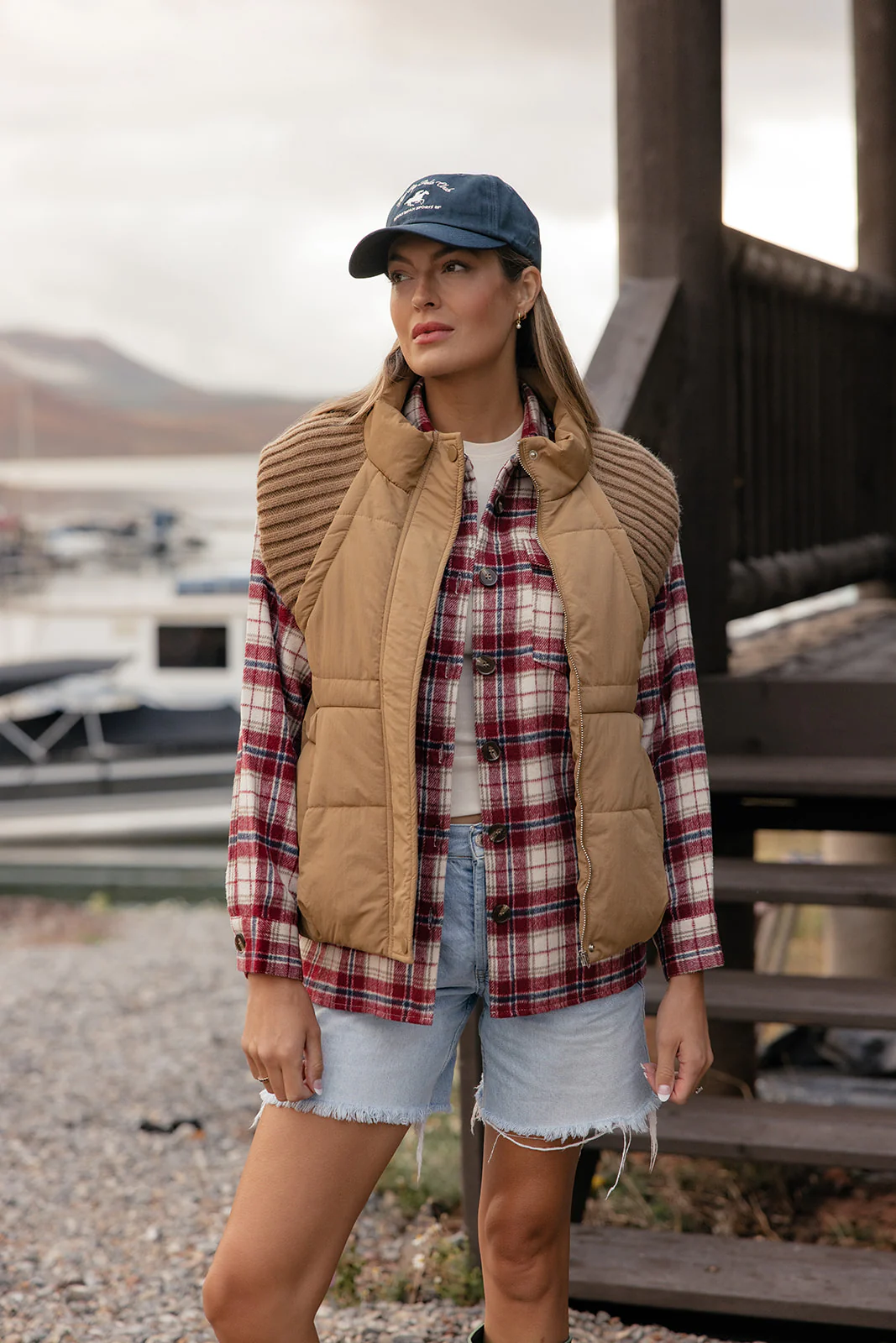 Outland Puffer Vest - Image 3