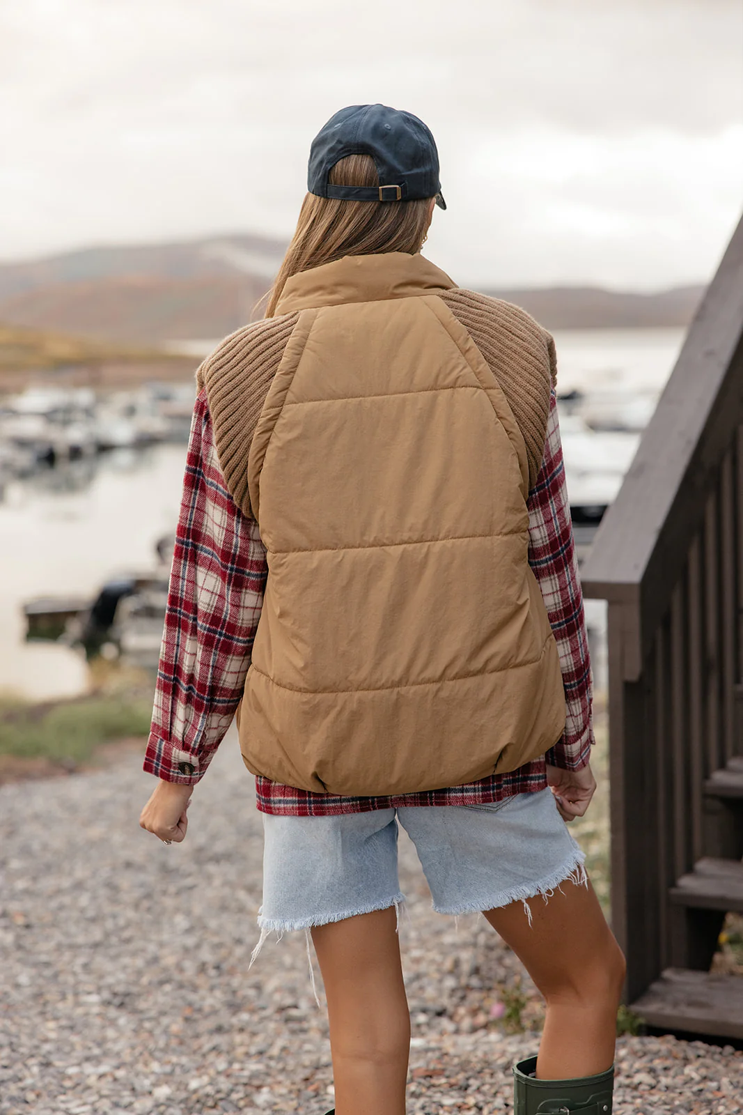 Outland Puffer Vest - Image 4