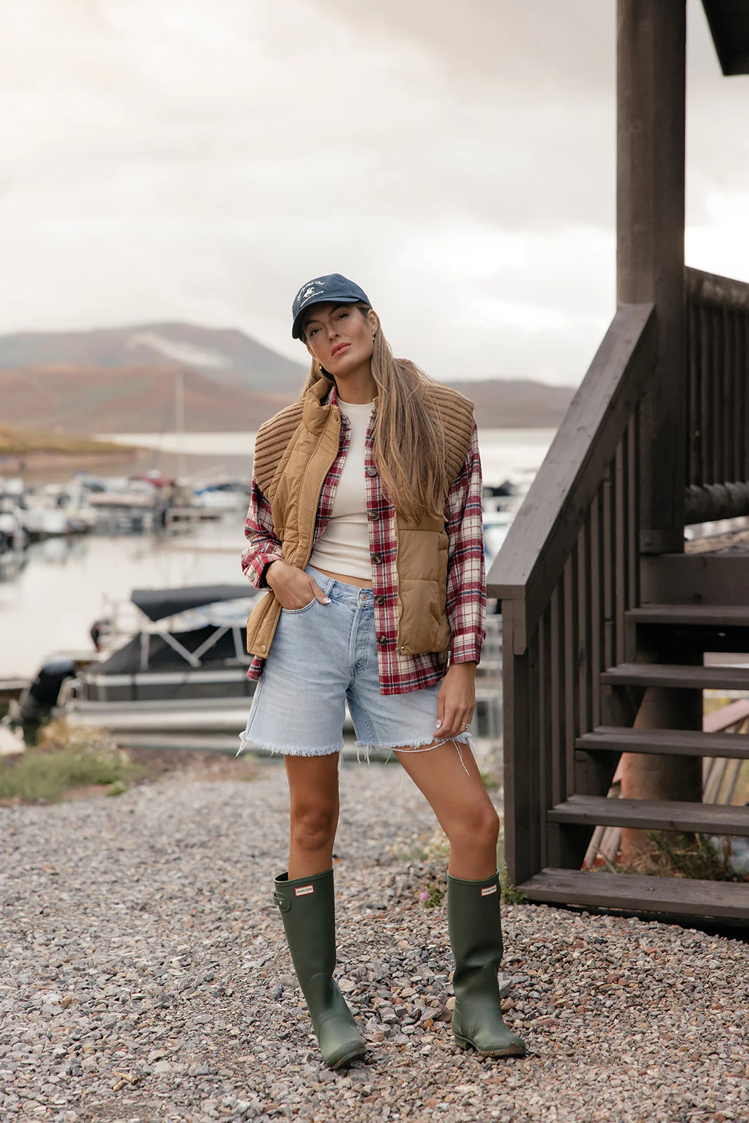 Outland Puffer Vest - Image 5