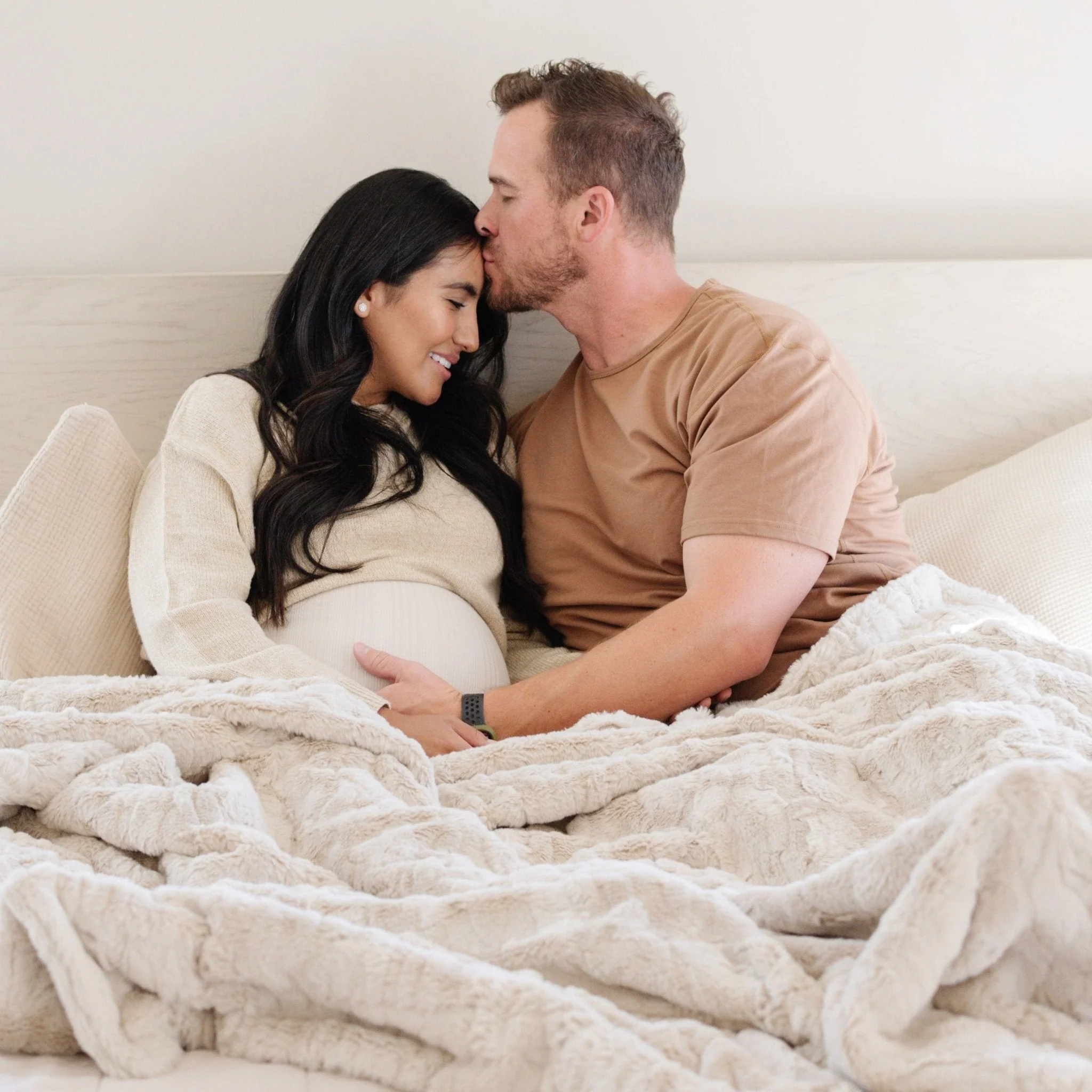 PATTERNED FAUX FUR XL THROW BLANKETS - Image 2