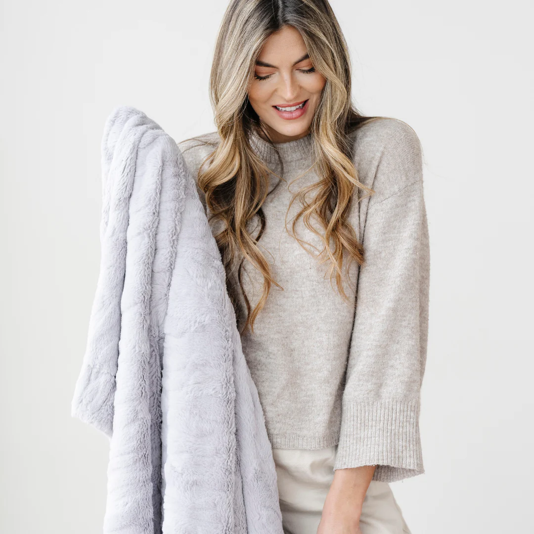 PATTERNED FAUX FUR XL THROW BLANKETS - Image 25
