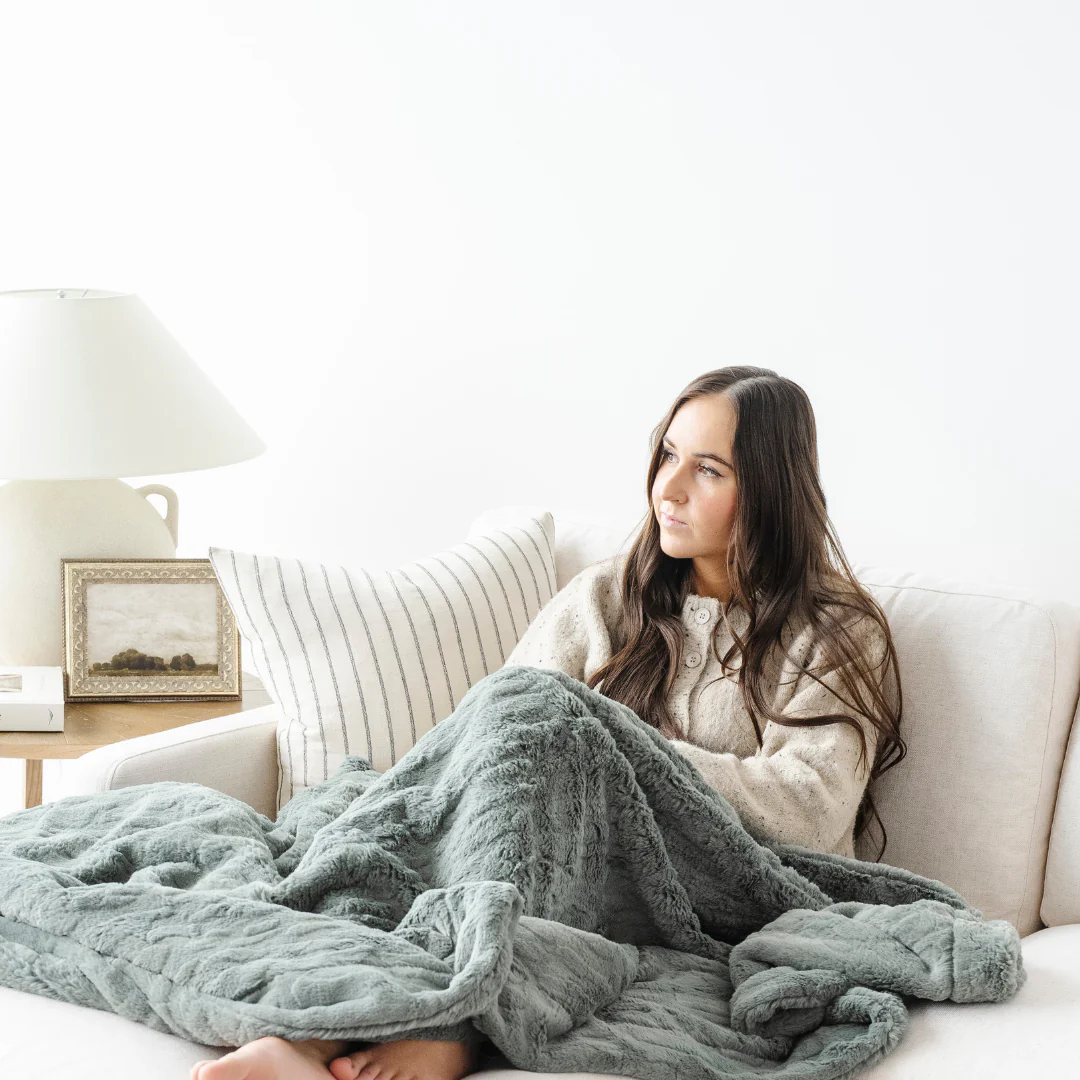PATTERNED FAUX FUR XL THROW BLANKETS - Image 40