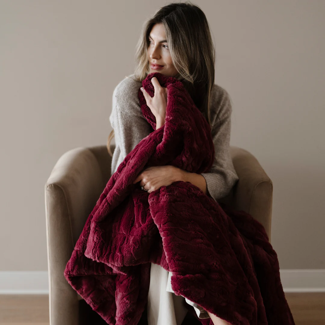 PATTERNED FAUX FUR XL THROW BLANKETS - Image 63