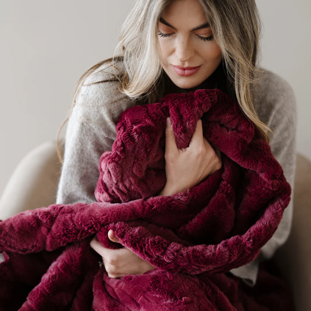 PATTERNED FAUX FUR XL THROW BLANKETS - Image 66