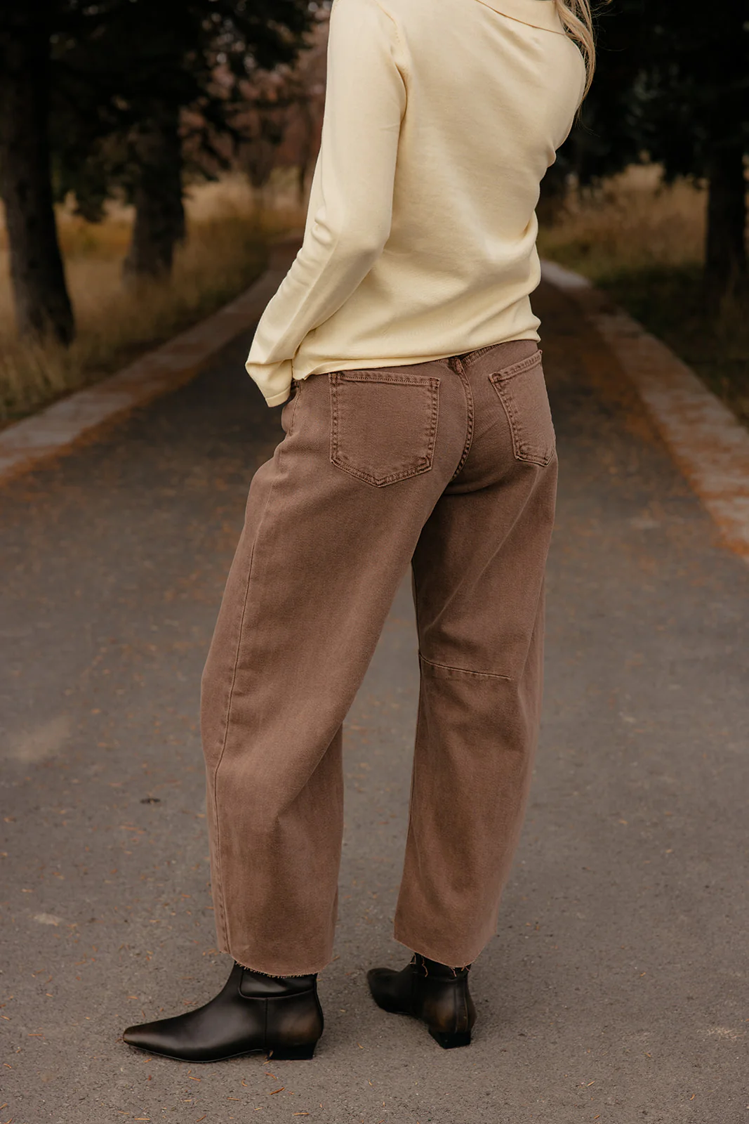 Rowan Barrel Jeans - Image 13