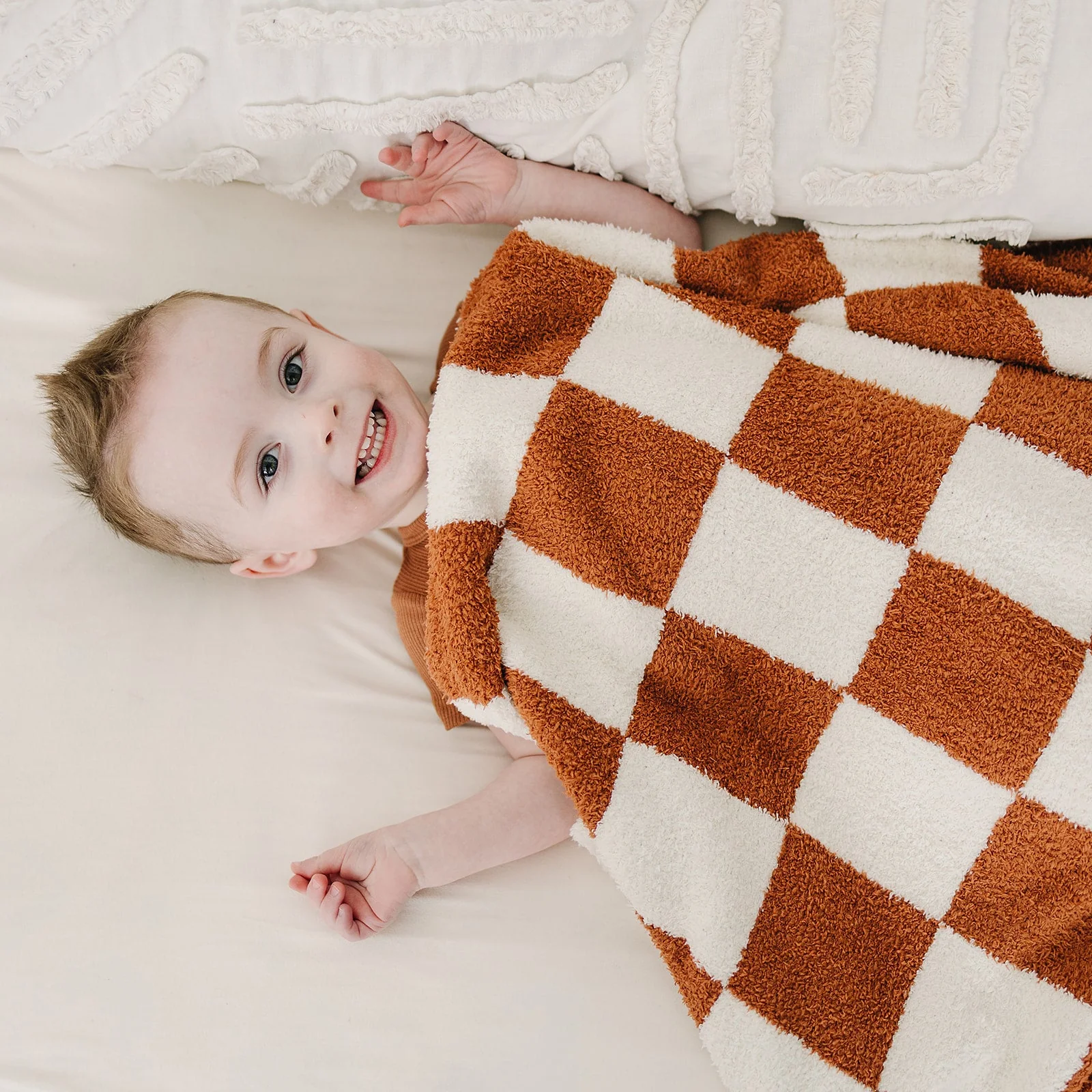 Rust Checkered Plush Blanket - Image 5