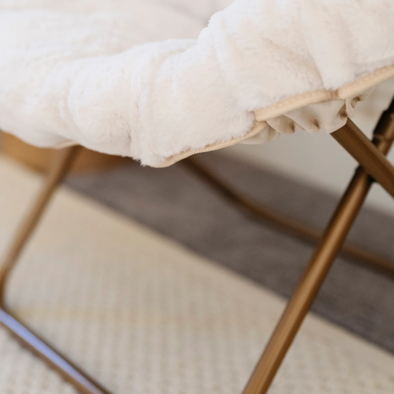 SAUCER CHAIR - Image 4
