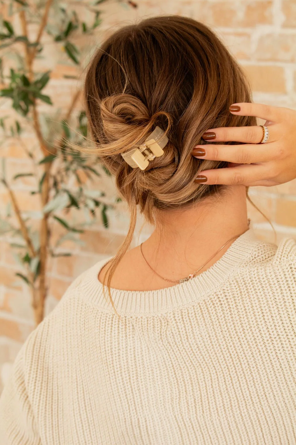 Skinny Ponytail Claw Clip - Image 18