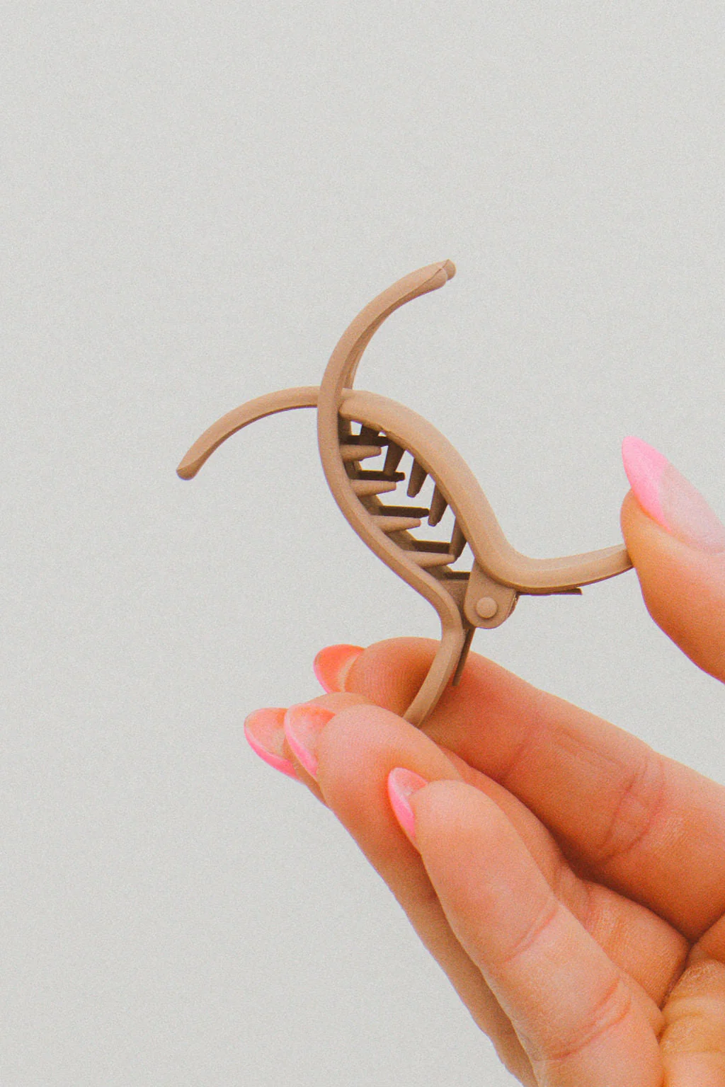 Skinny Ponytail Claw Clip - Image 22