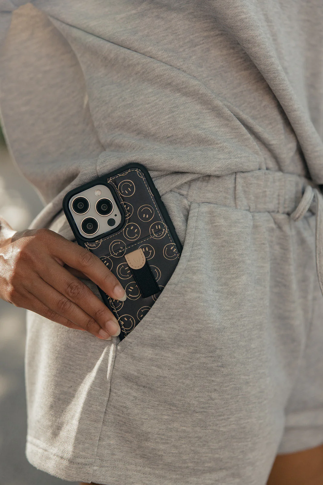 Smile Squad Loop Case - Image 9