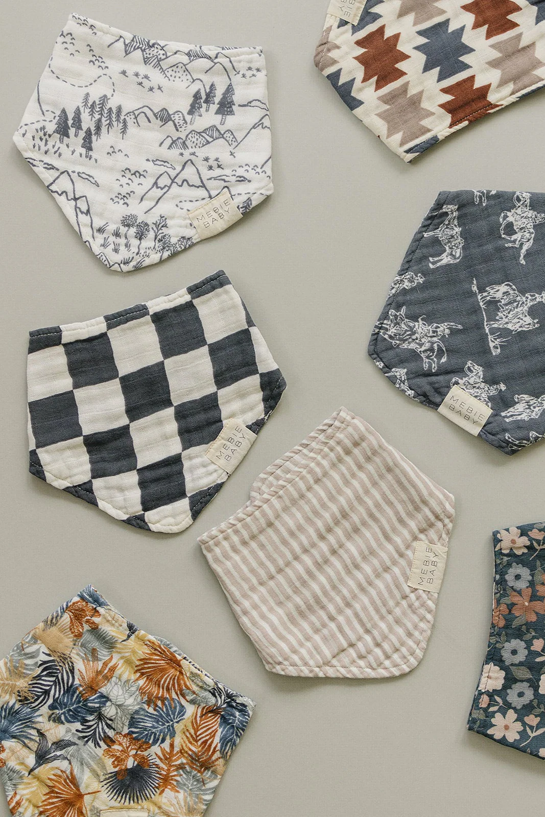 Summit Muslin Bib - Image 2