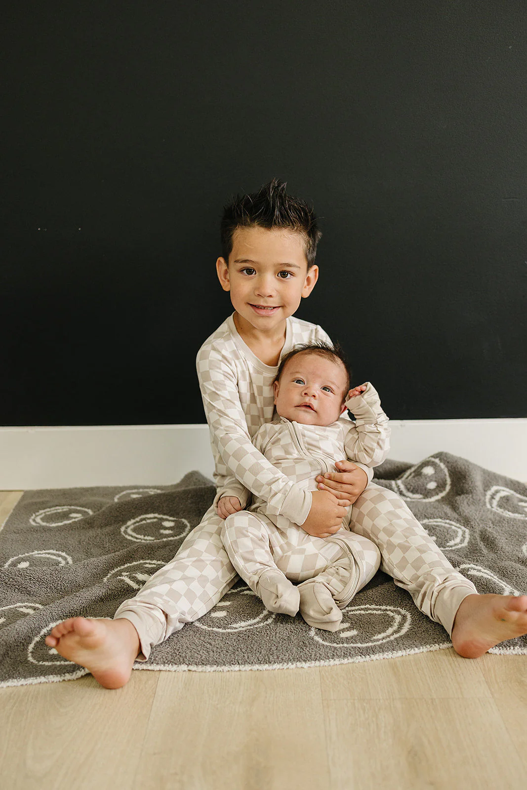 Taupe Checkered Bamboo Cozy Set - Image 4