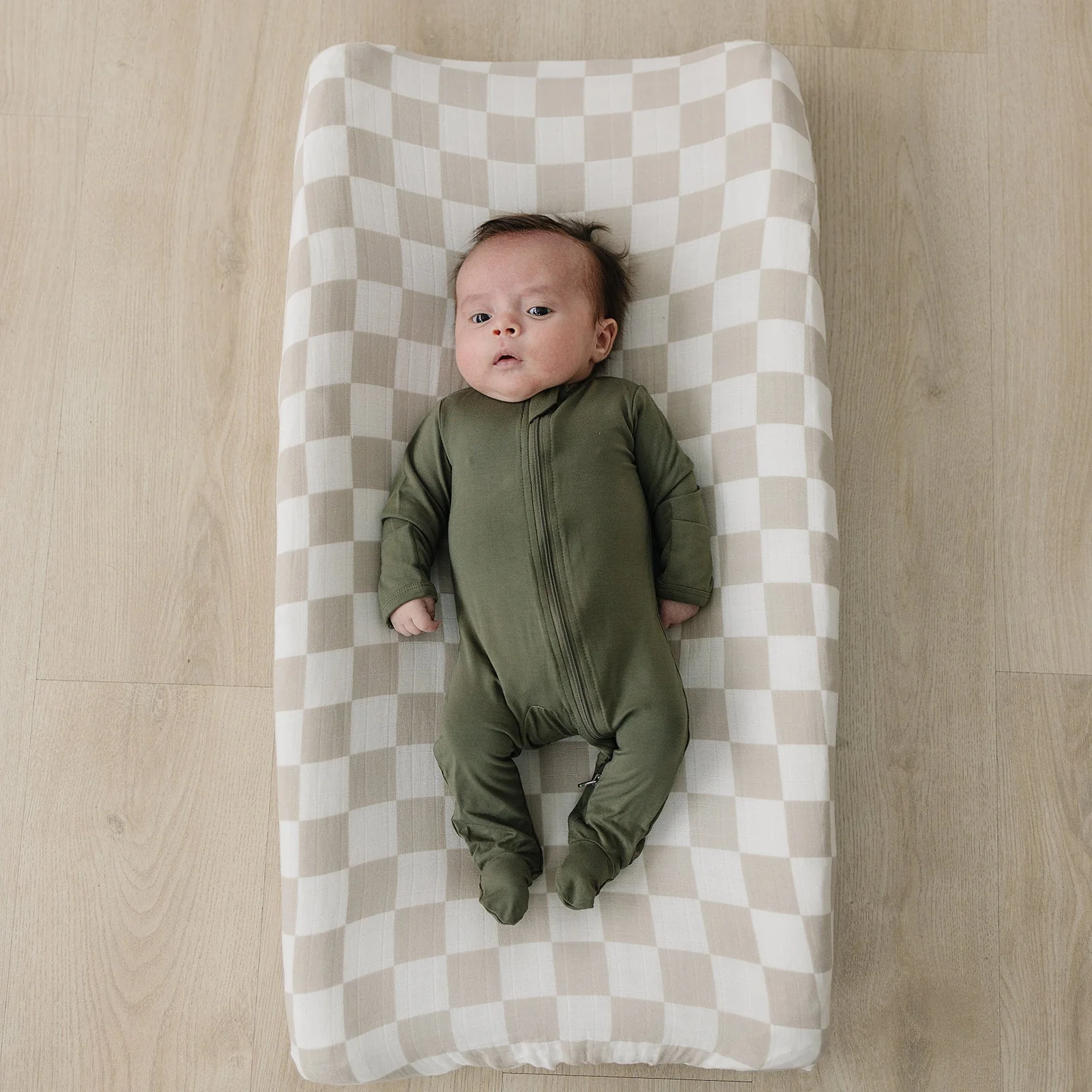 Taupe Checkered Muslin Changing Pad Cover - Image 2