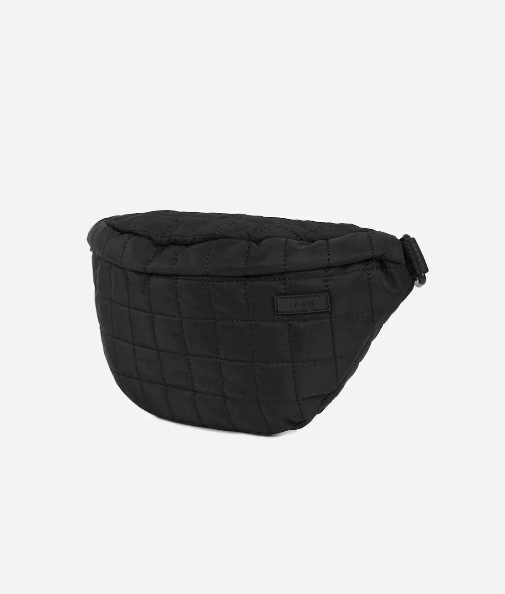 The Quilted Fawny Pack - Image 4
