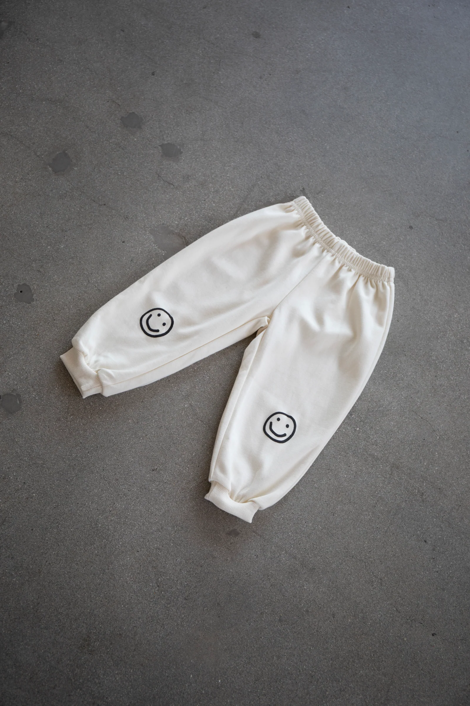 The Smiley Sweat Set - Image 6