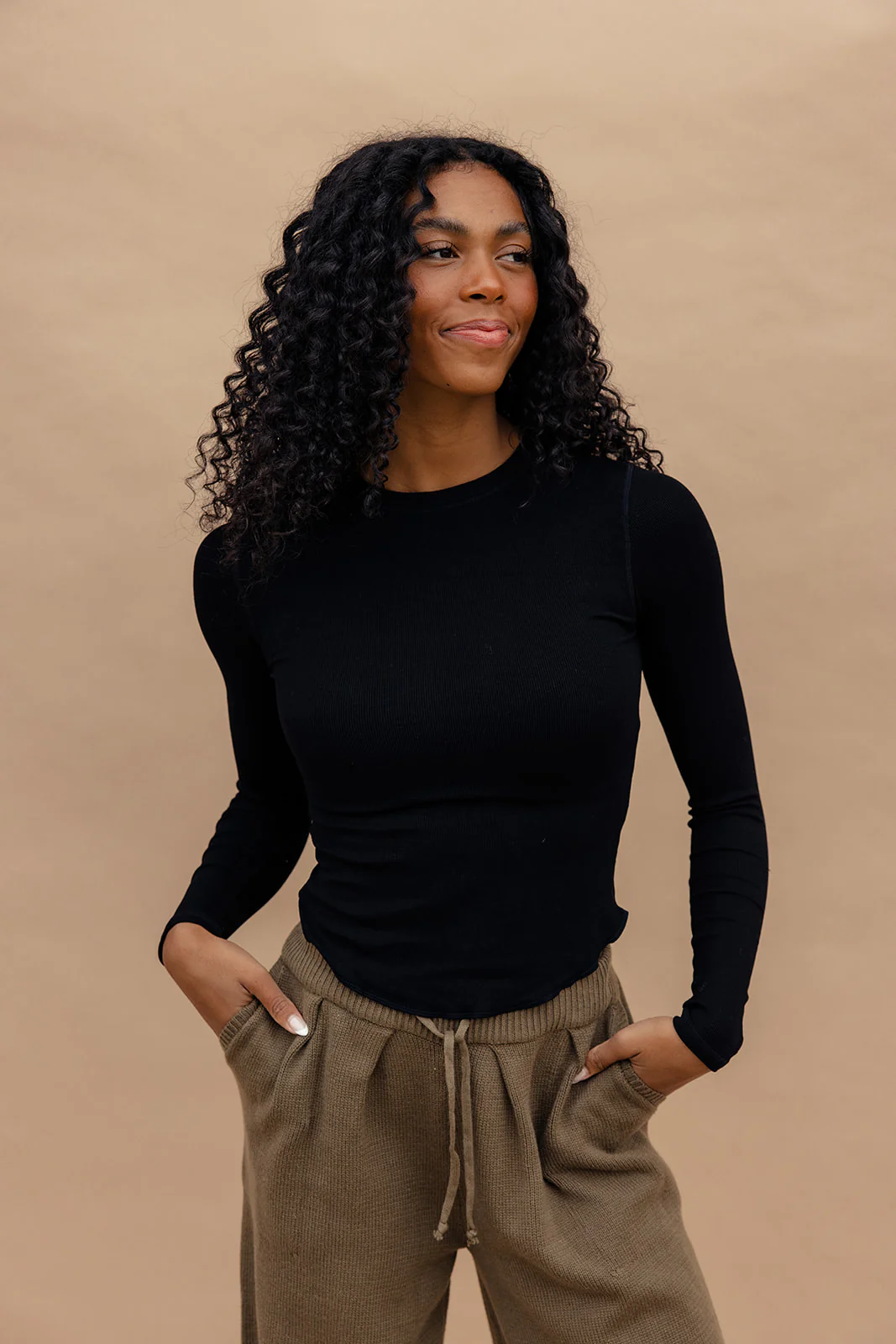 The Vero Long Sleeve Tee - Image 18