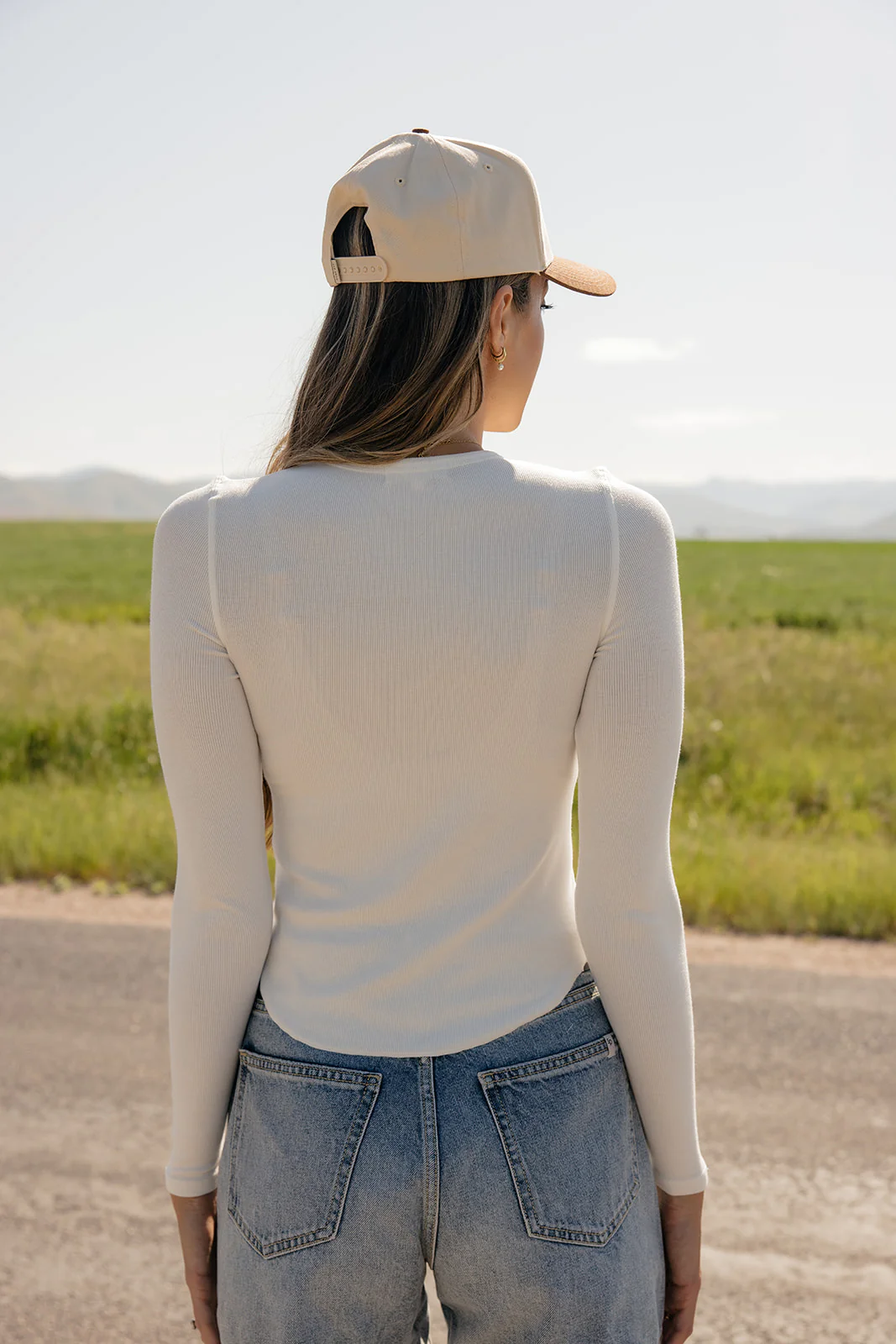 The Vero Long Sleeve Tee - Image 38