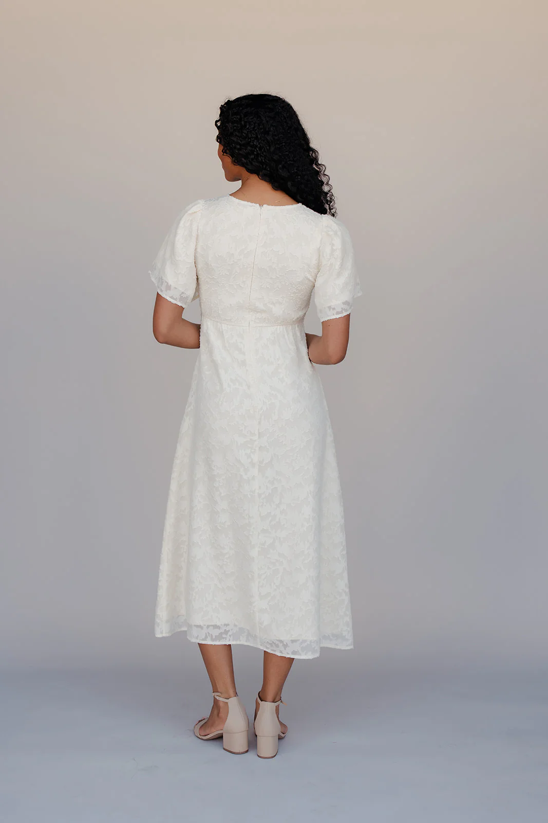 The Windsor Lace Dress - Image 5