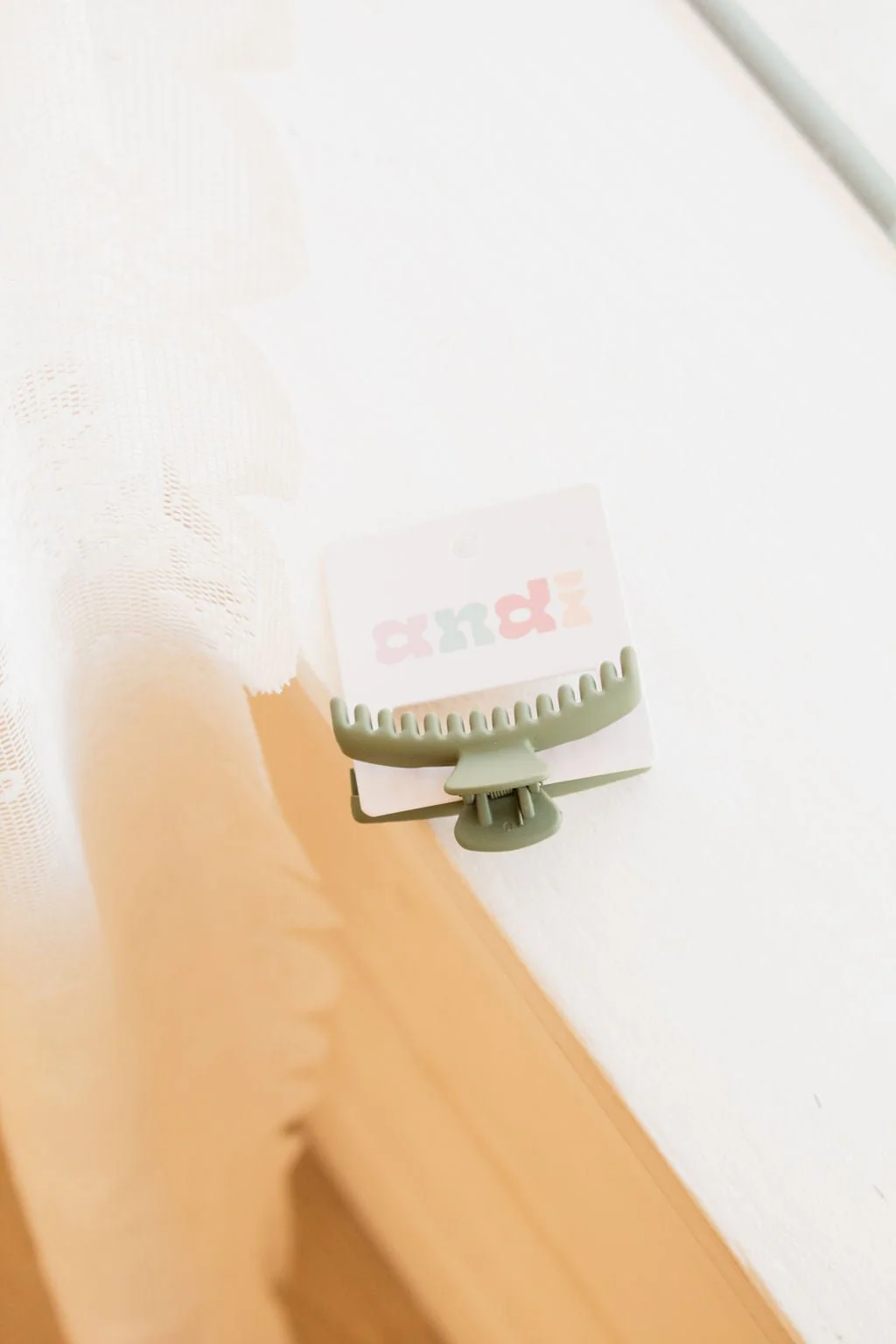 Thin Hair French Twist Claw Clip - Image 19