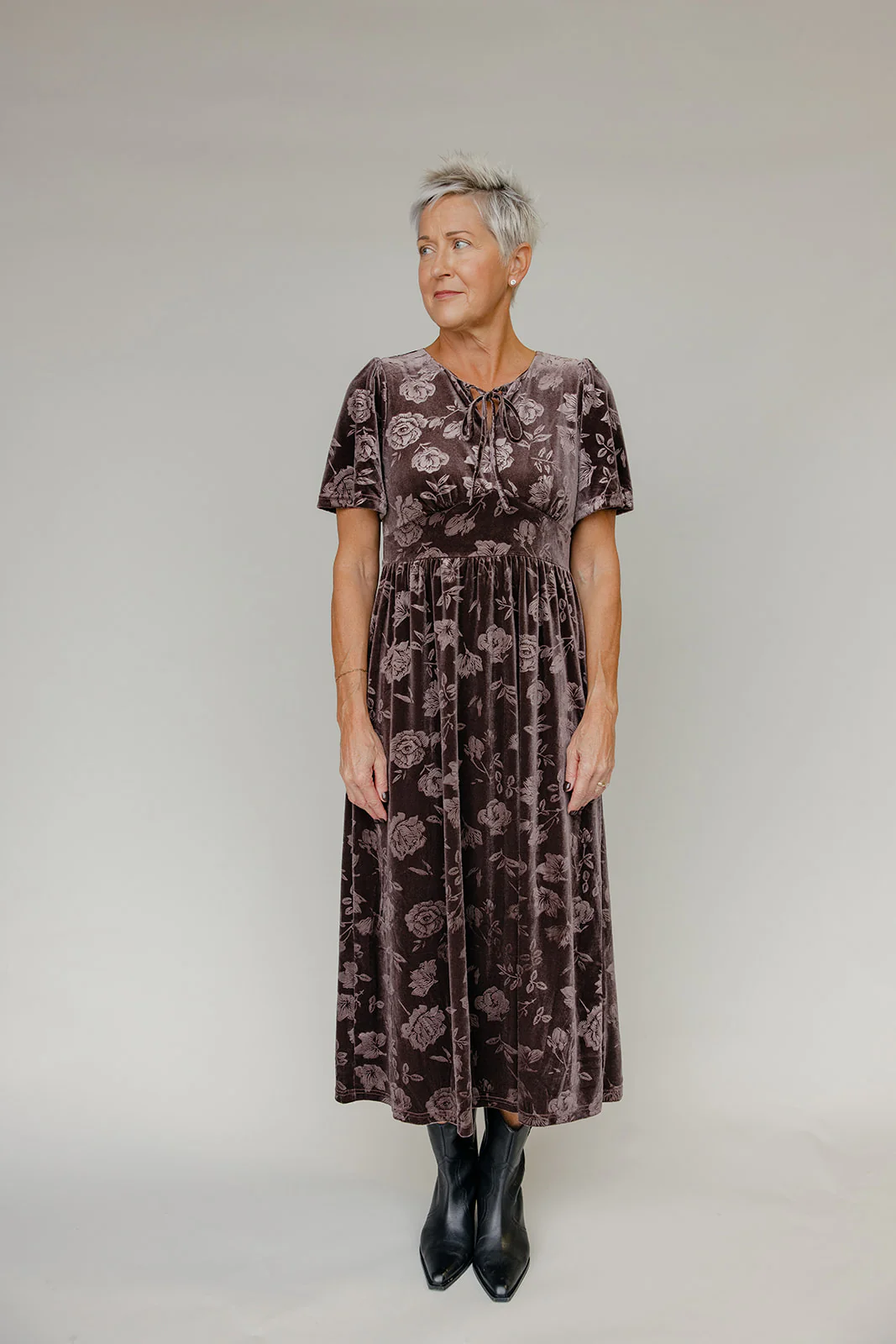 Velvet Ember Midi Dress - Image 4
