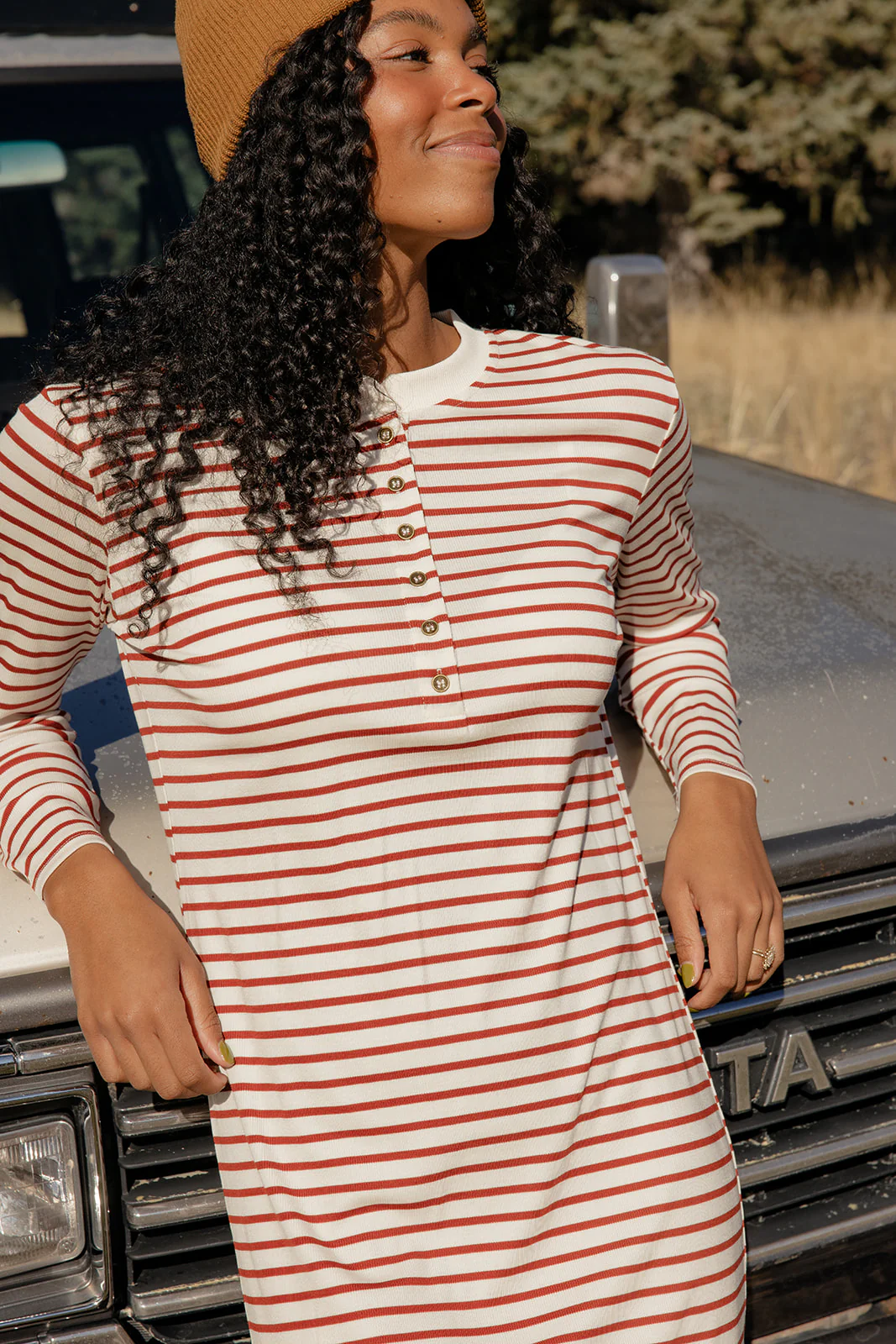 Vivienne Henley Midi - Image 2