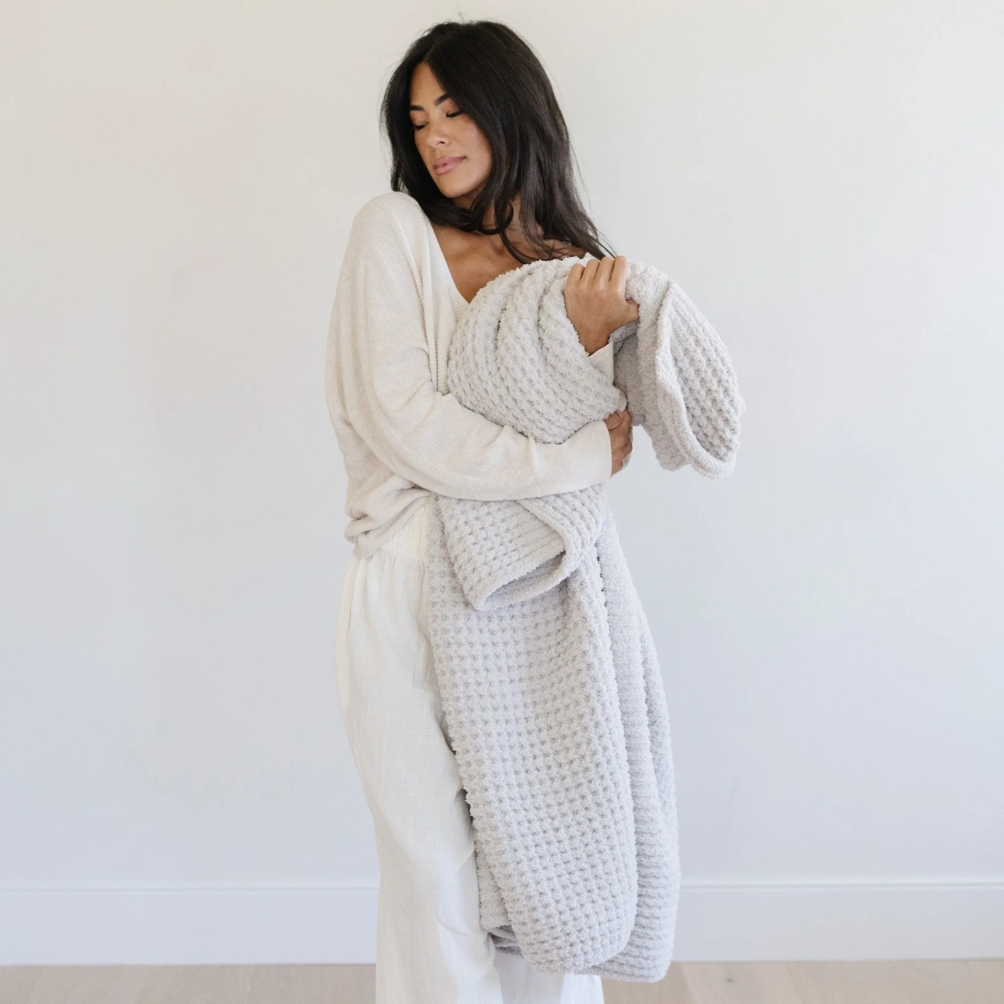 WAFFLE KNIT THROW BLANKETS - Image 10