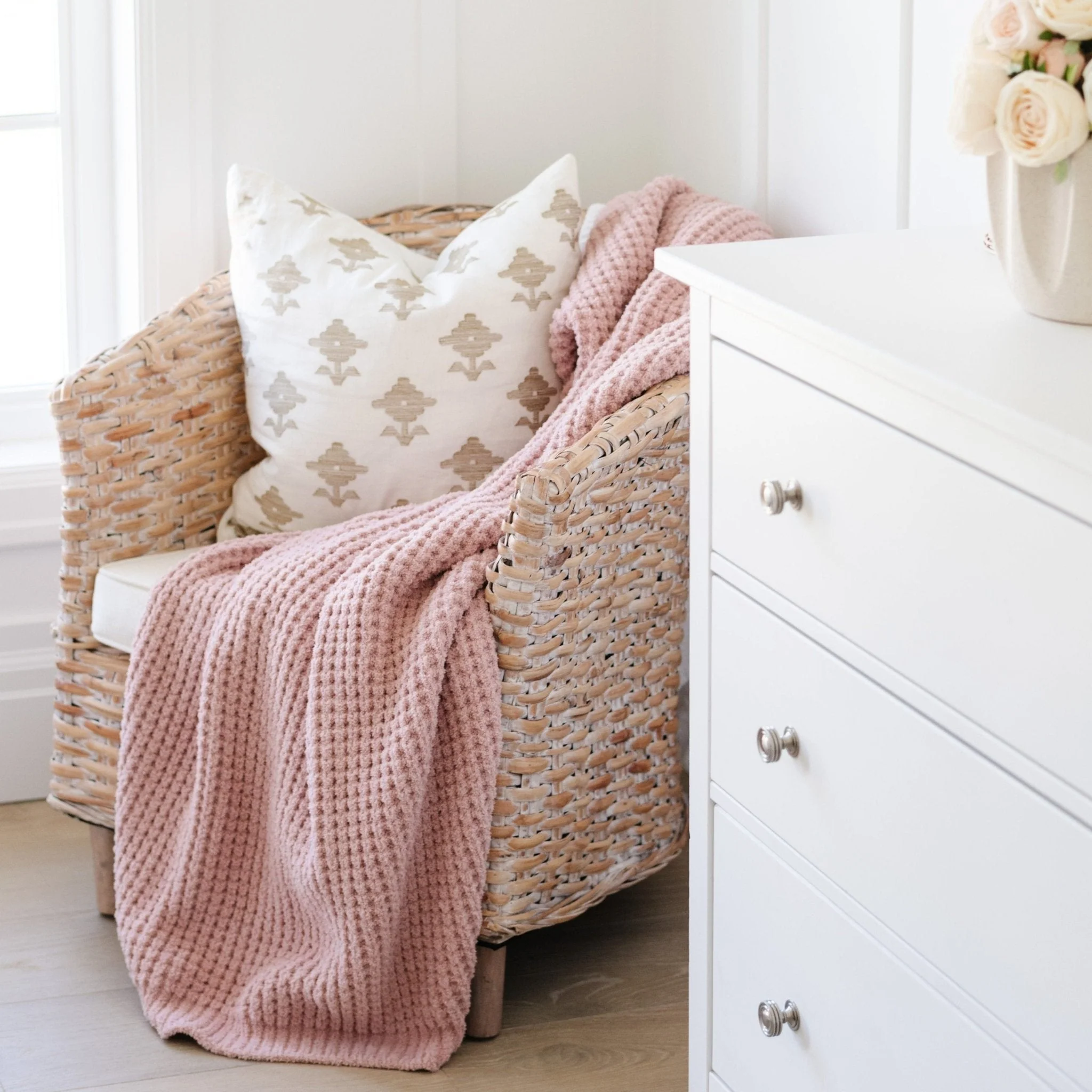 WAFFLE KNIT TODDLER BLANKETS - Image 4