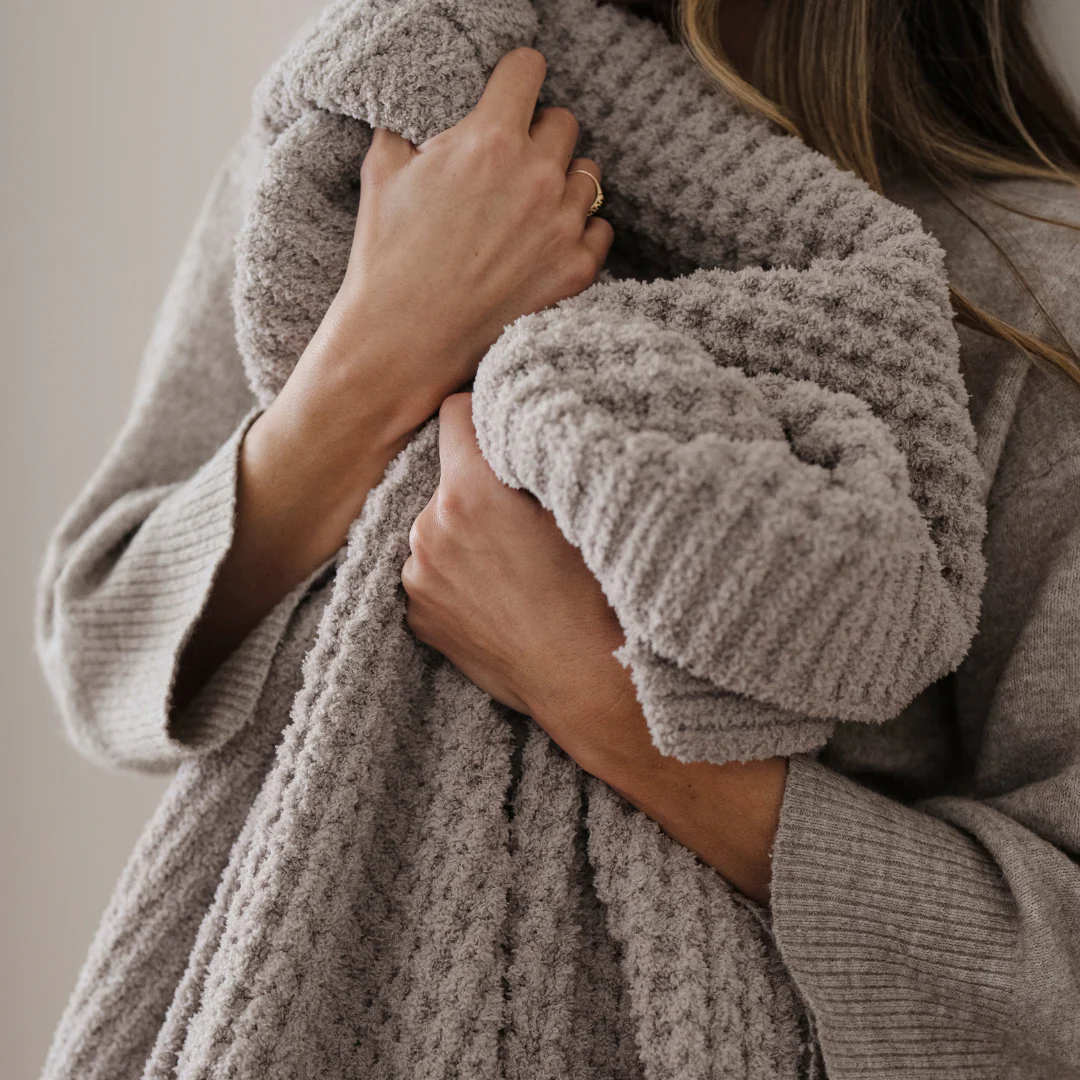 WAFFLE KNIT XL THROW BLANKETS - Image 7