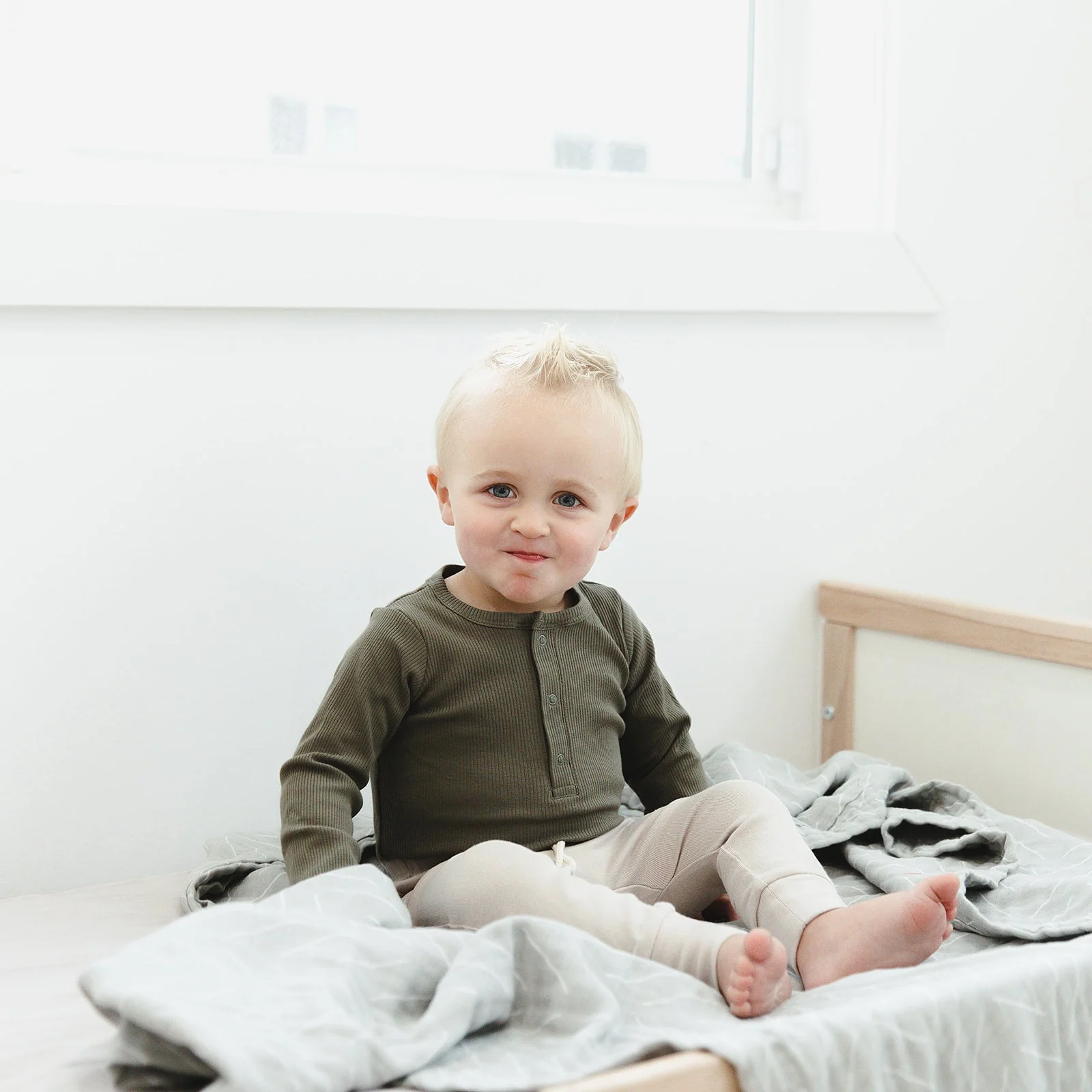 Winter Green Organic Snap Long Sleeve Ribbed Bodysuit - Image 3