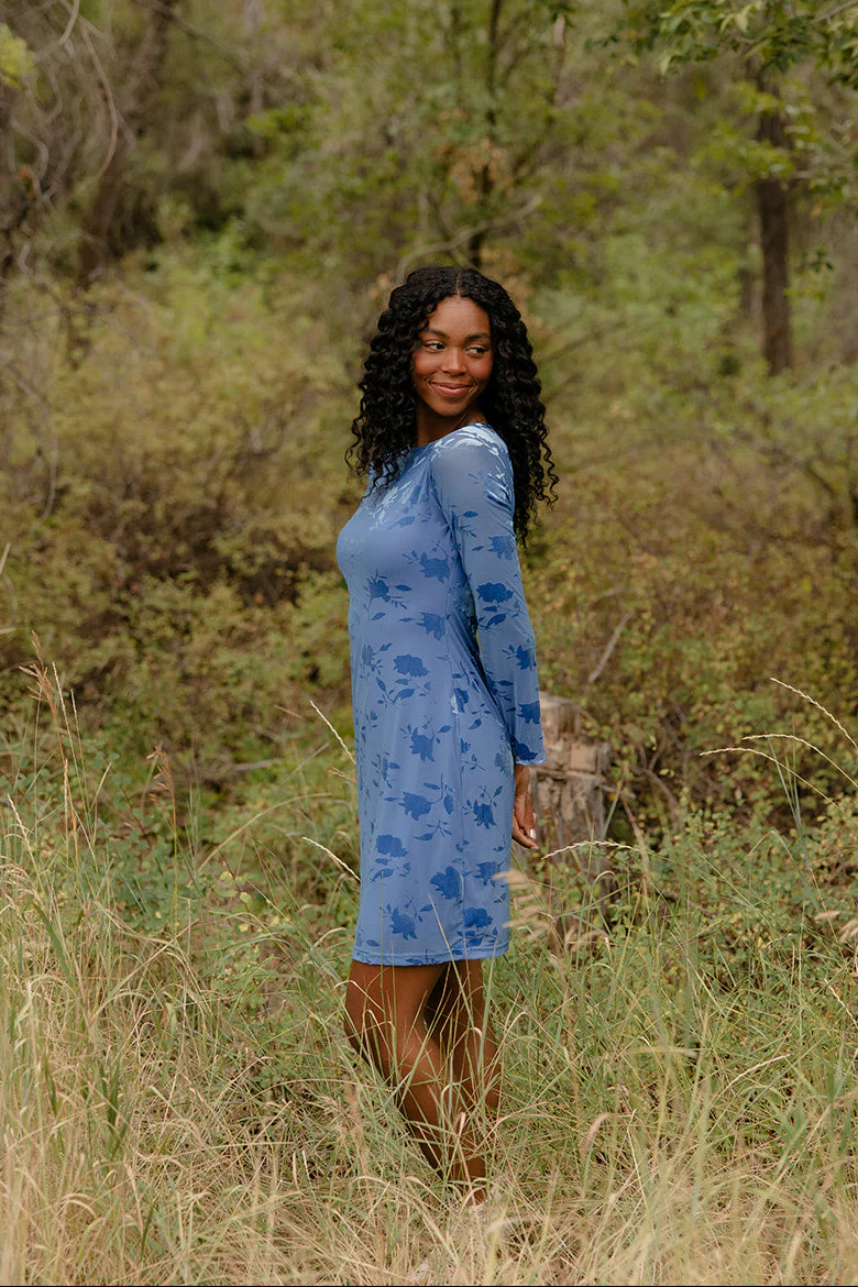 Winterberry Lace Dress - Image 11